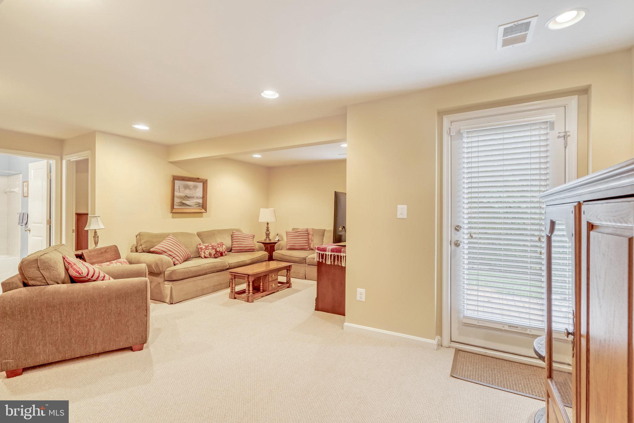 12020 Lake Dorian DRIVE