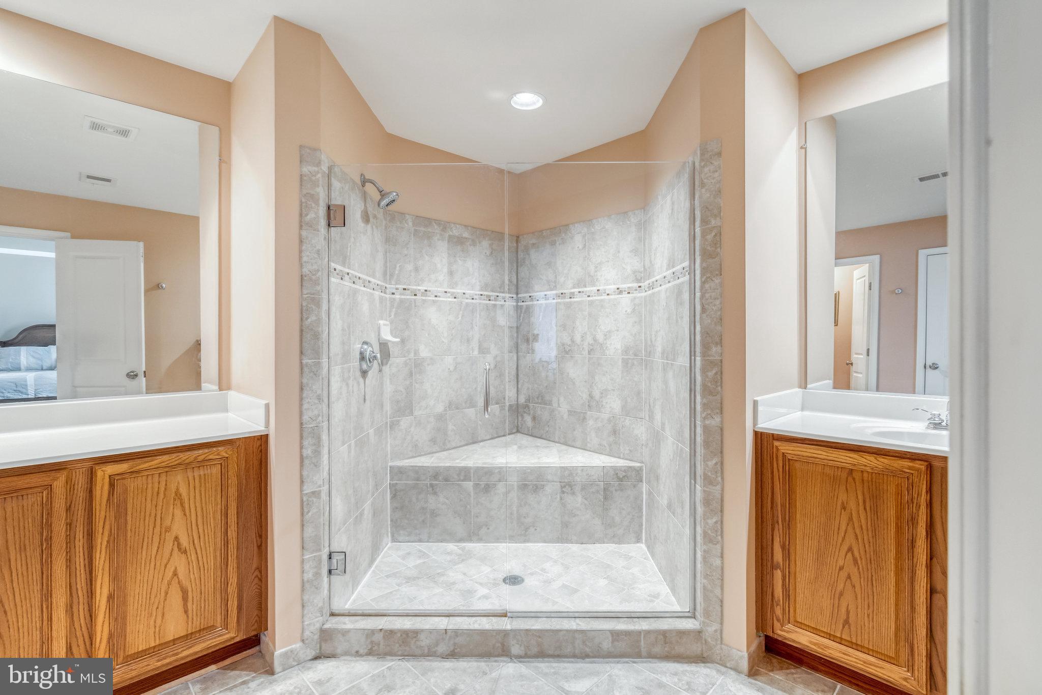 12020 Lake Dorian DRIVE