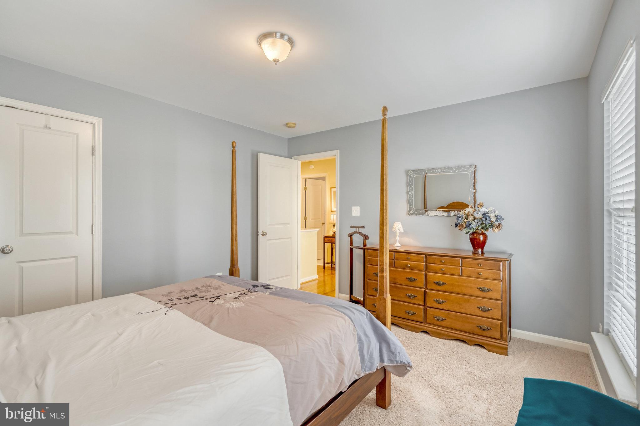 12020 Lake Dorian DRIVE