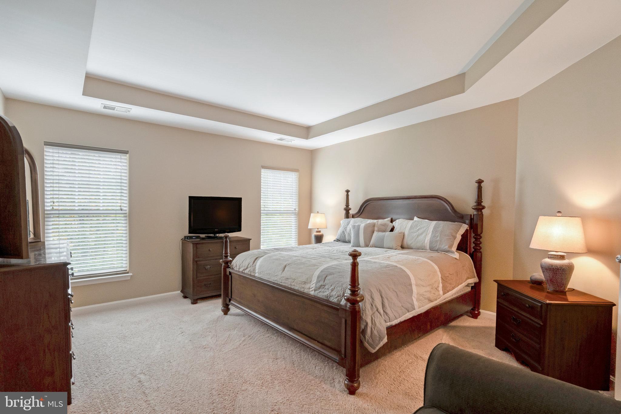 12020 Lake Dorian DRIVE