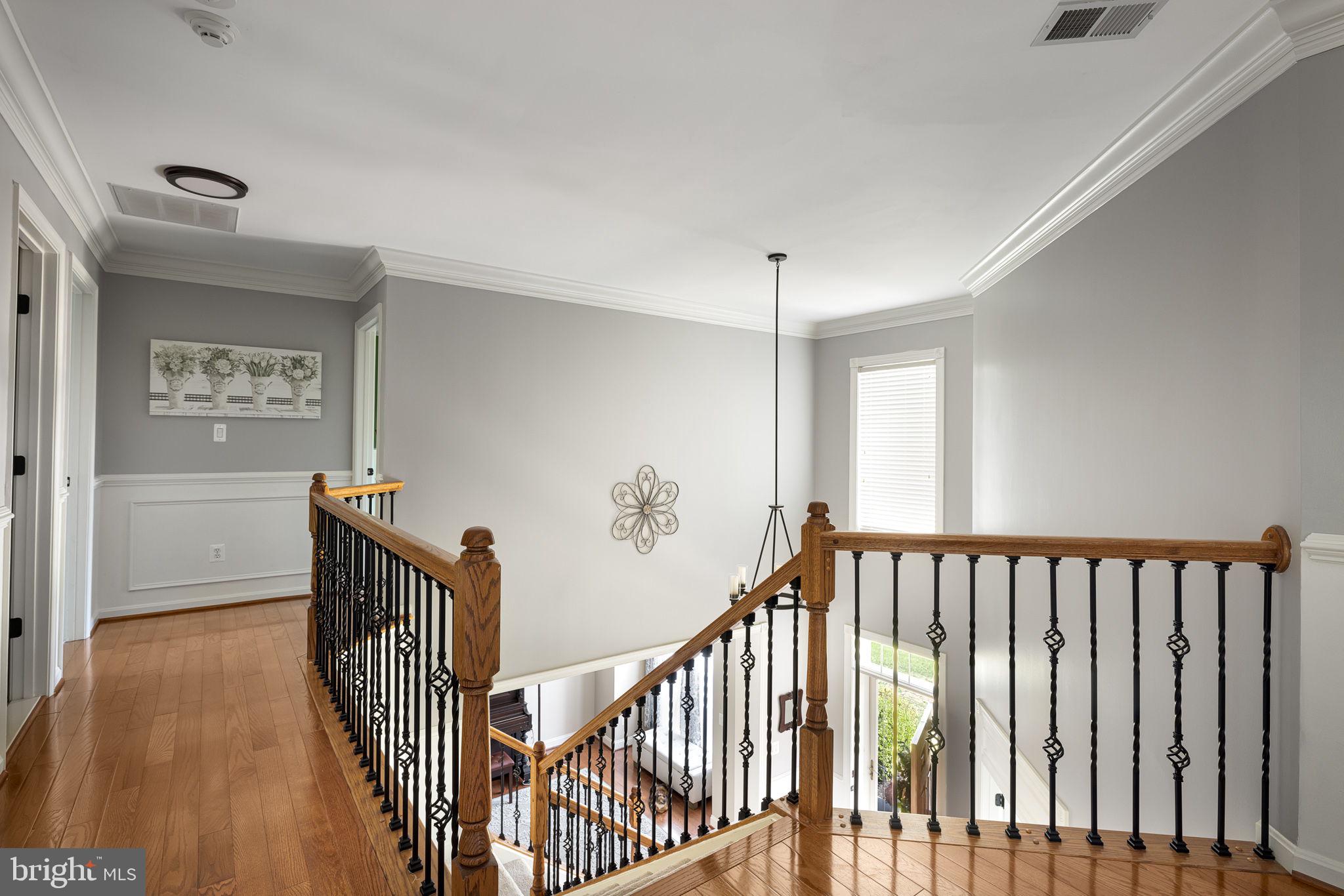 5048 Signature COURT