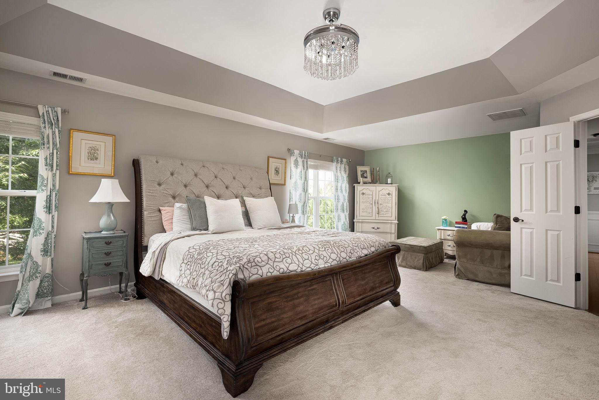 5048 Signature COURT
