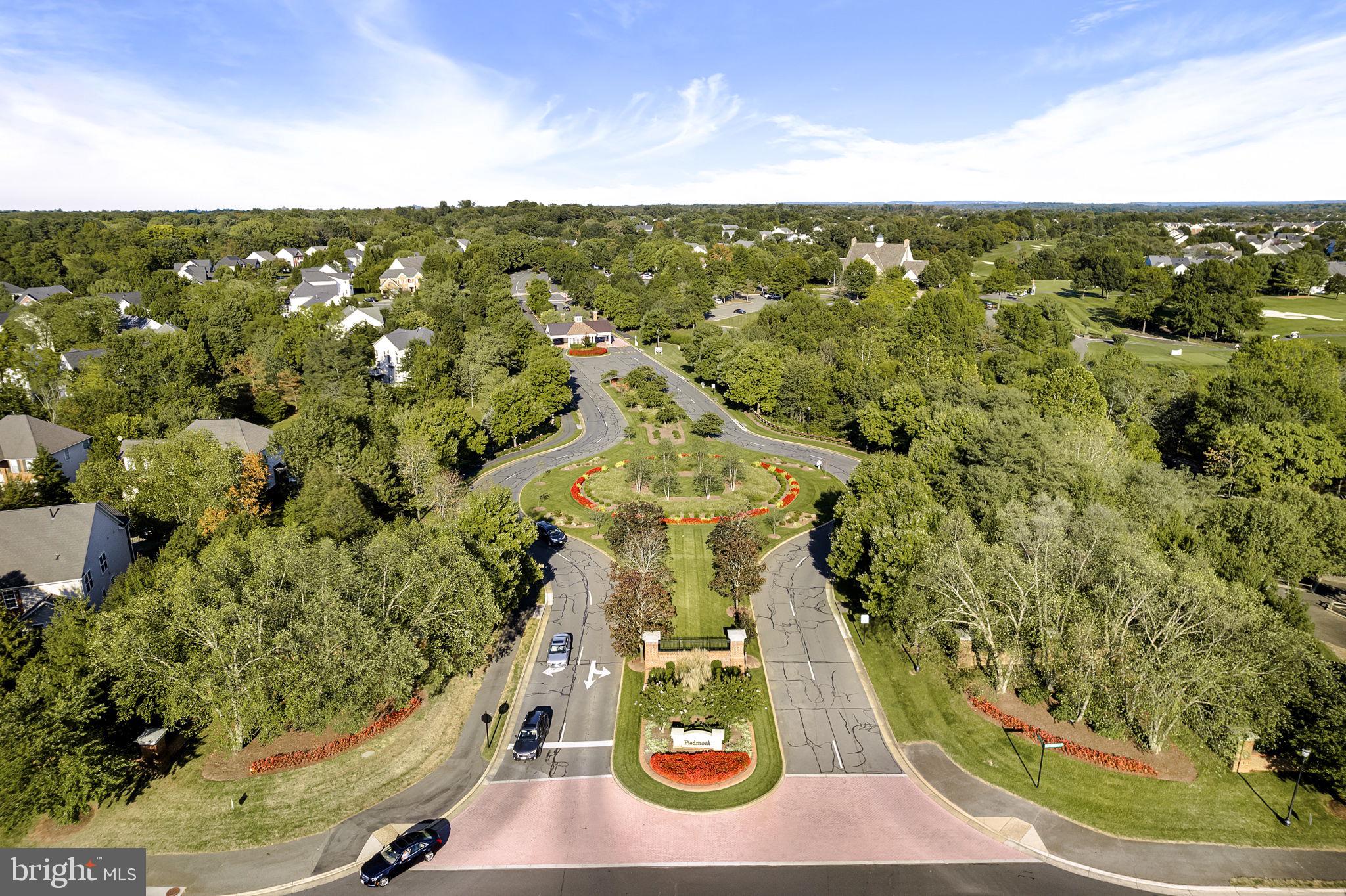 5048 Signature COURT