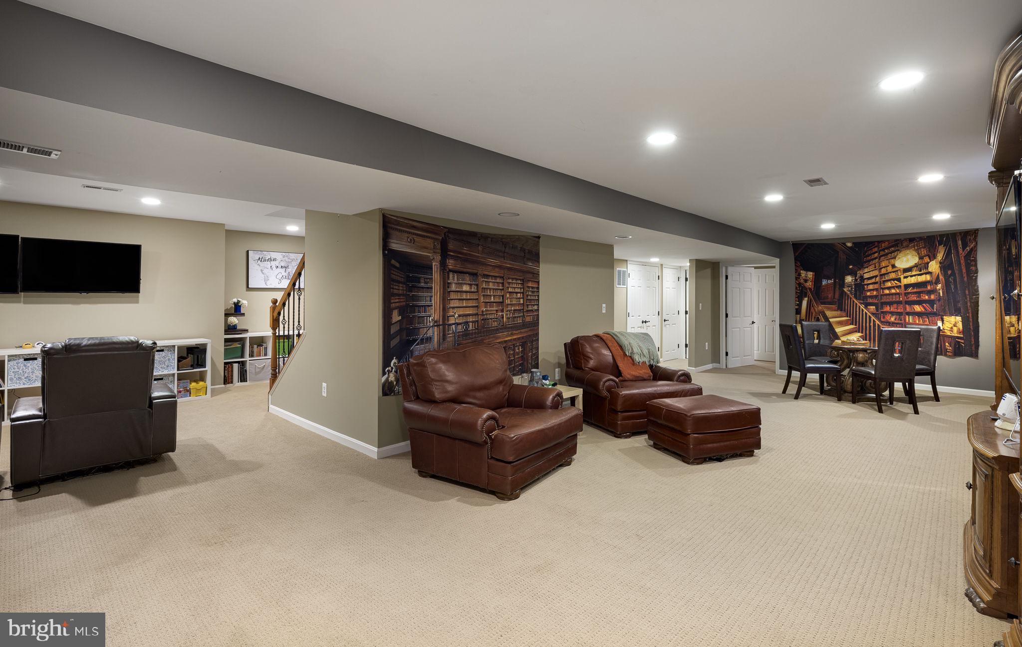 5048 Signature COURT