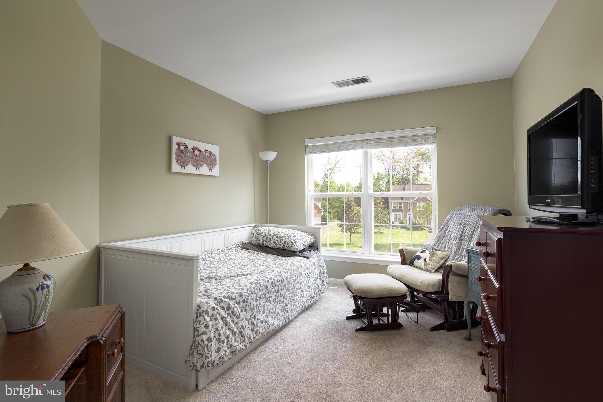 5048 Signature COURT
