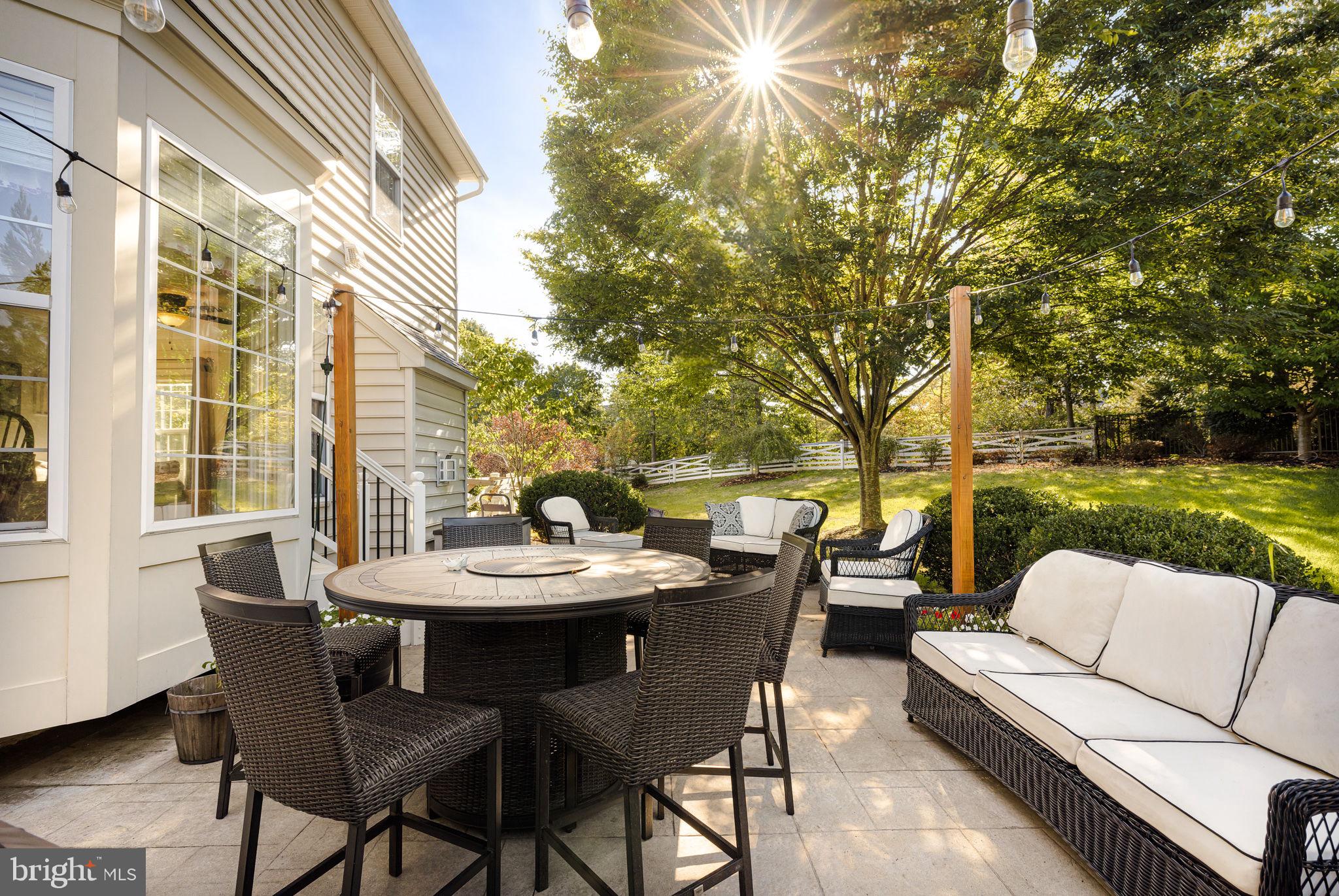 5048 Signature COURT
