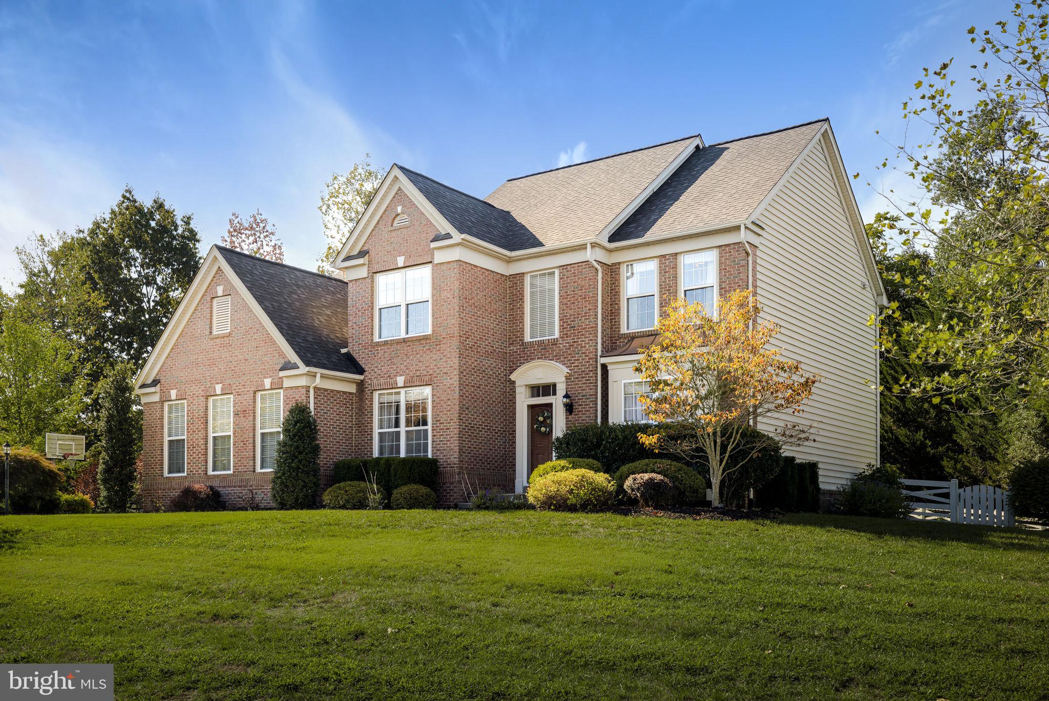 5048 Signature COURT