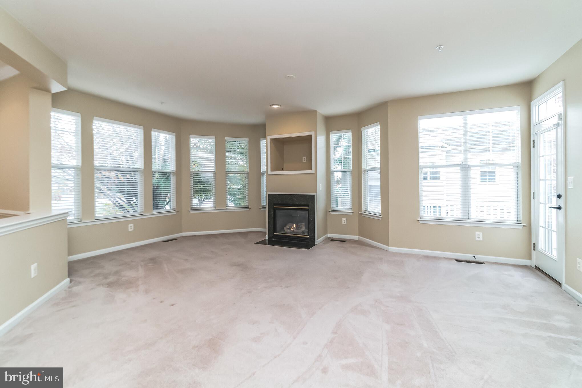 8844 Song Sparrow DRIVE