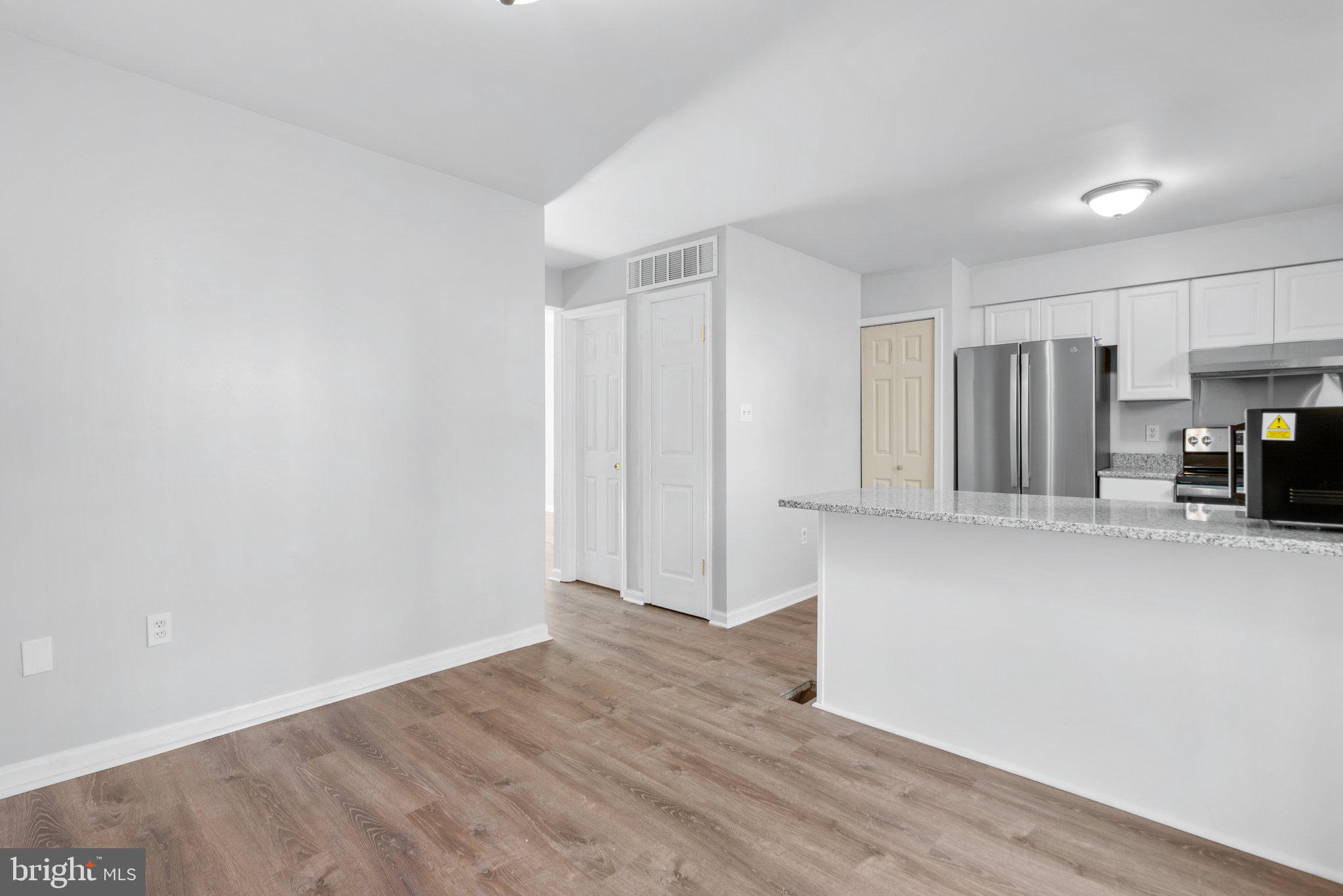 5244 Spring Branch BOULEVARD