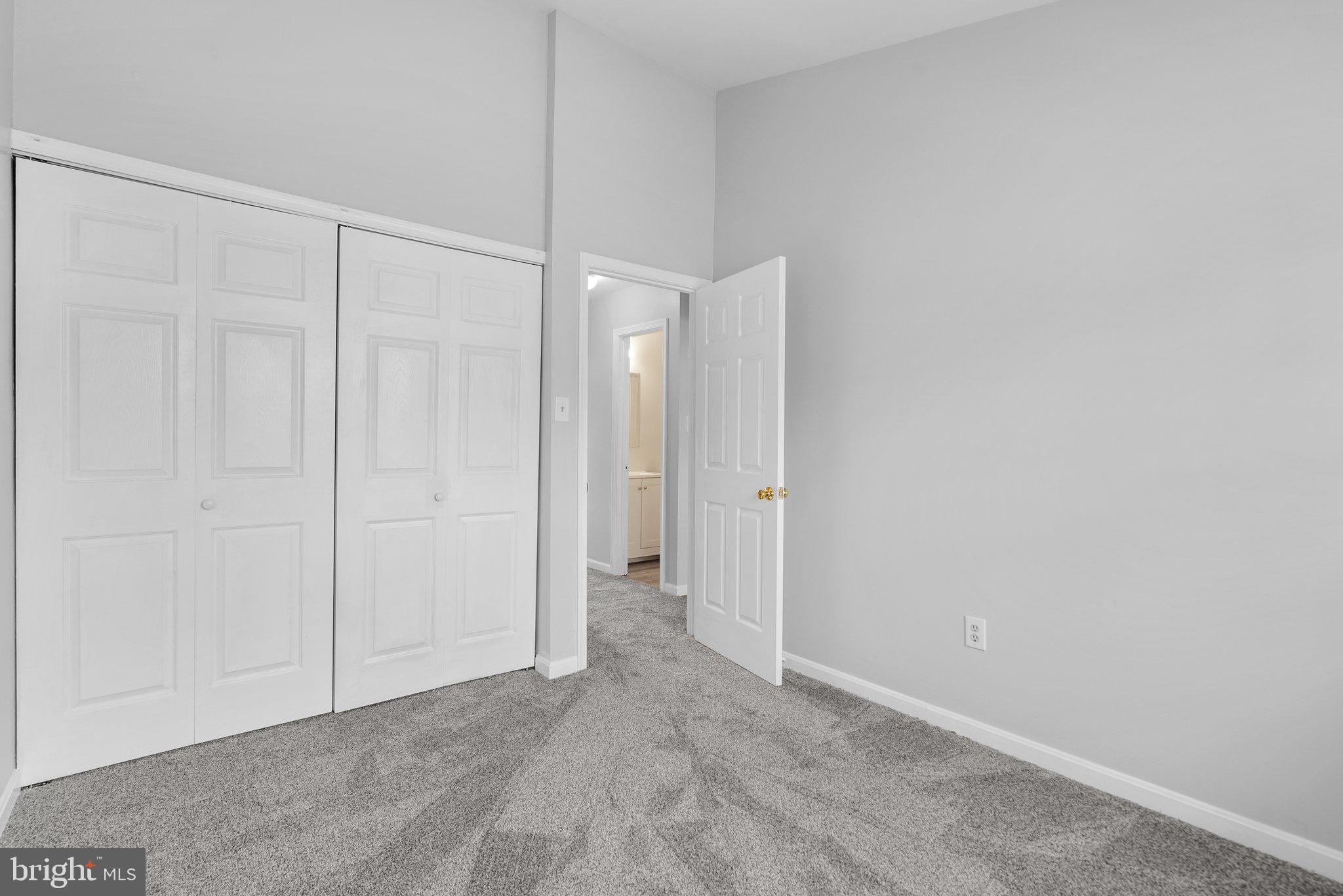 5244 Spring Branch BOULEVARD