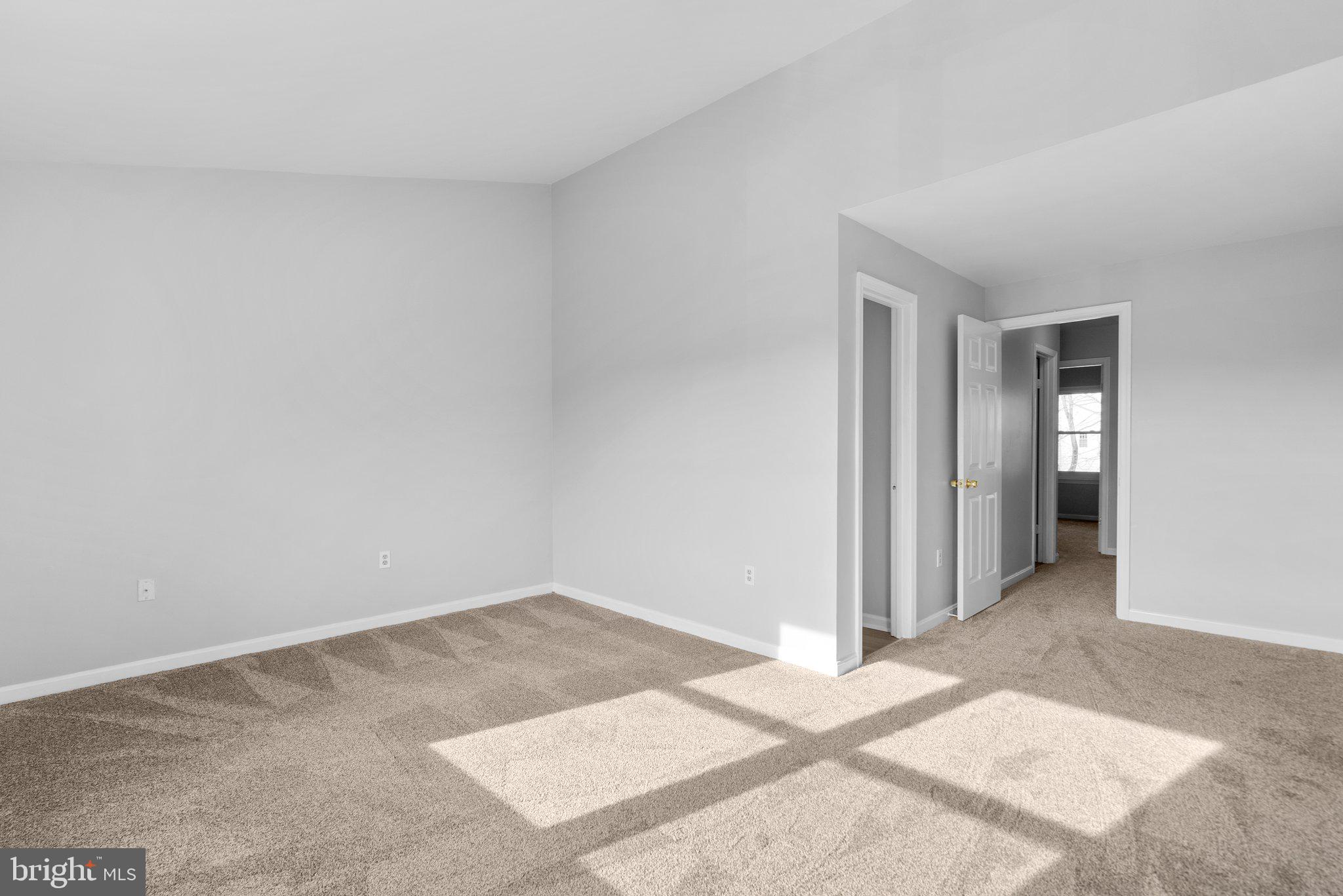 5244 Spring Branch BOULEVARD