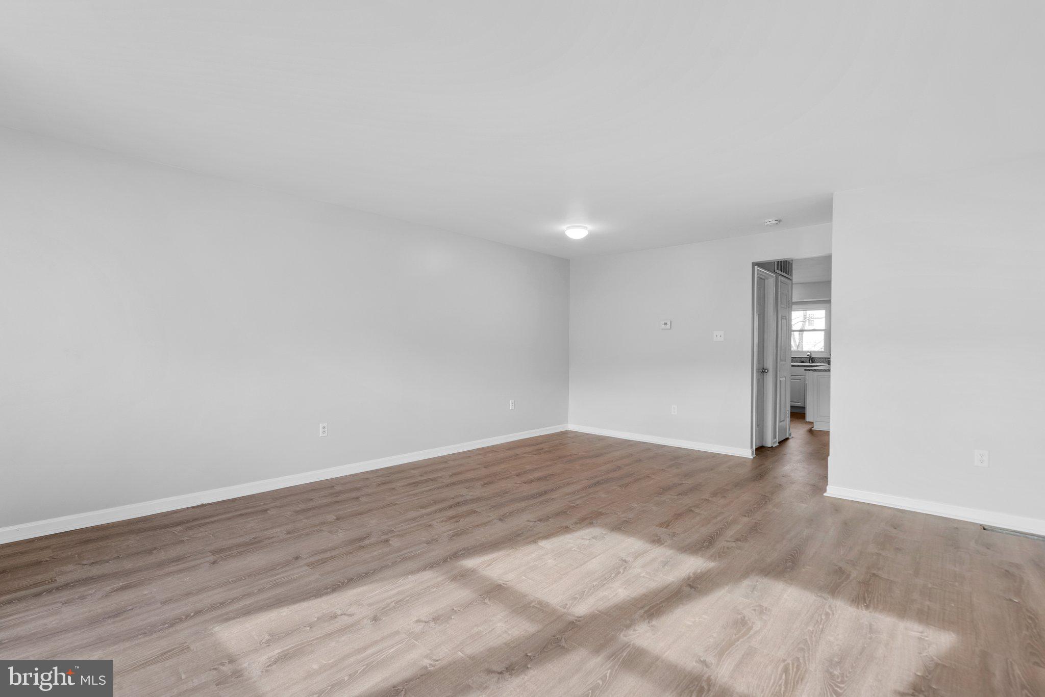 5244 Spring Branch BOULEVARD