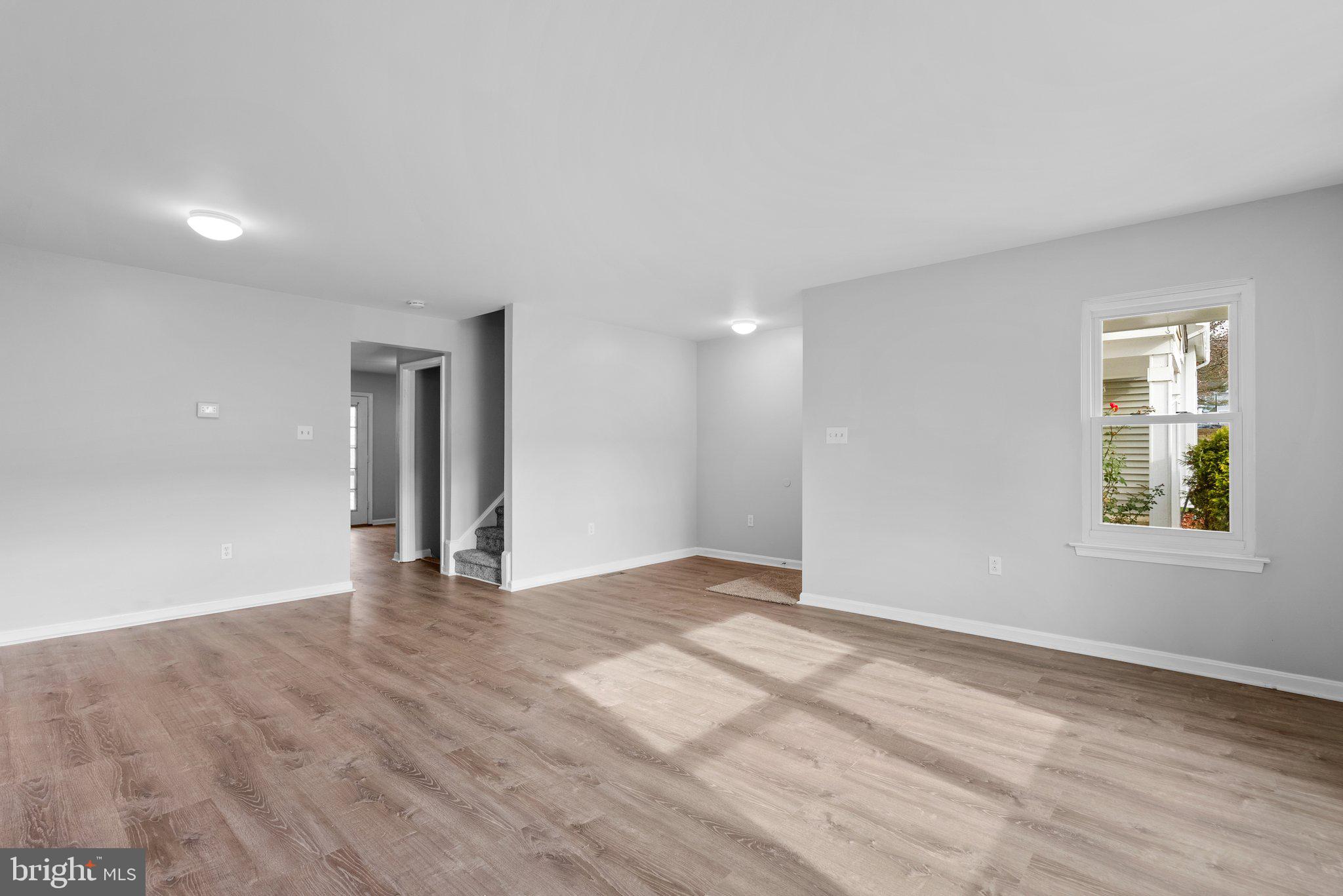 5244 Spring Branch BOULEVARD