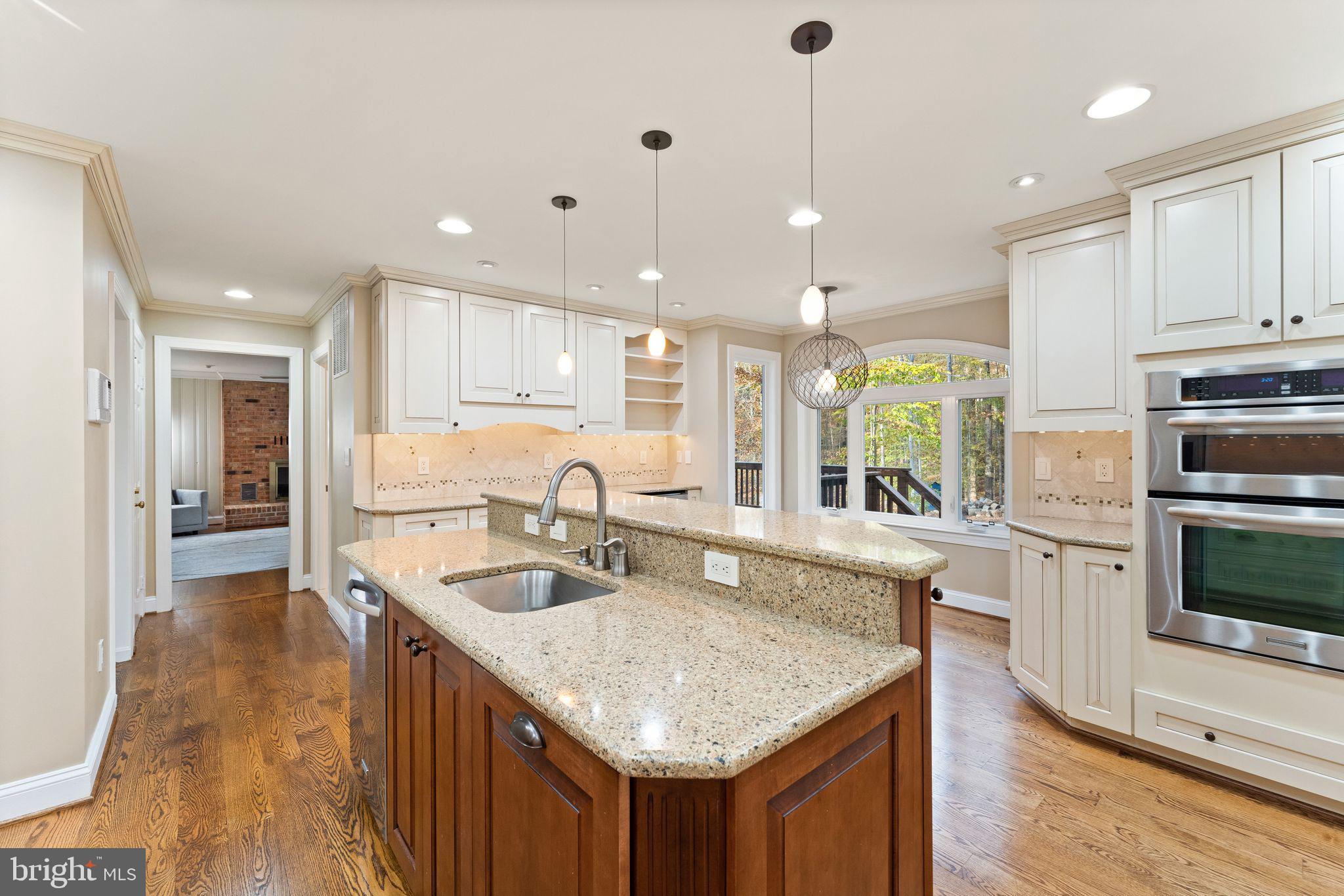 8084 Counselor ROAD