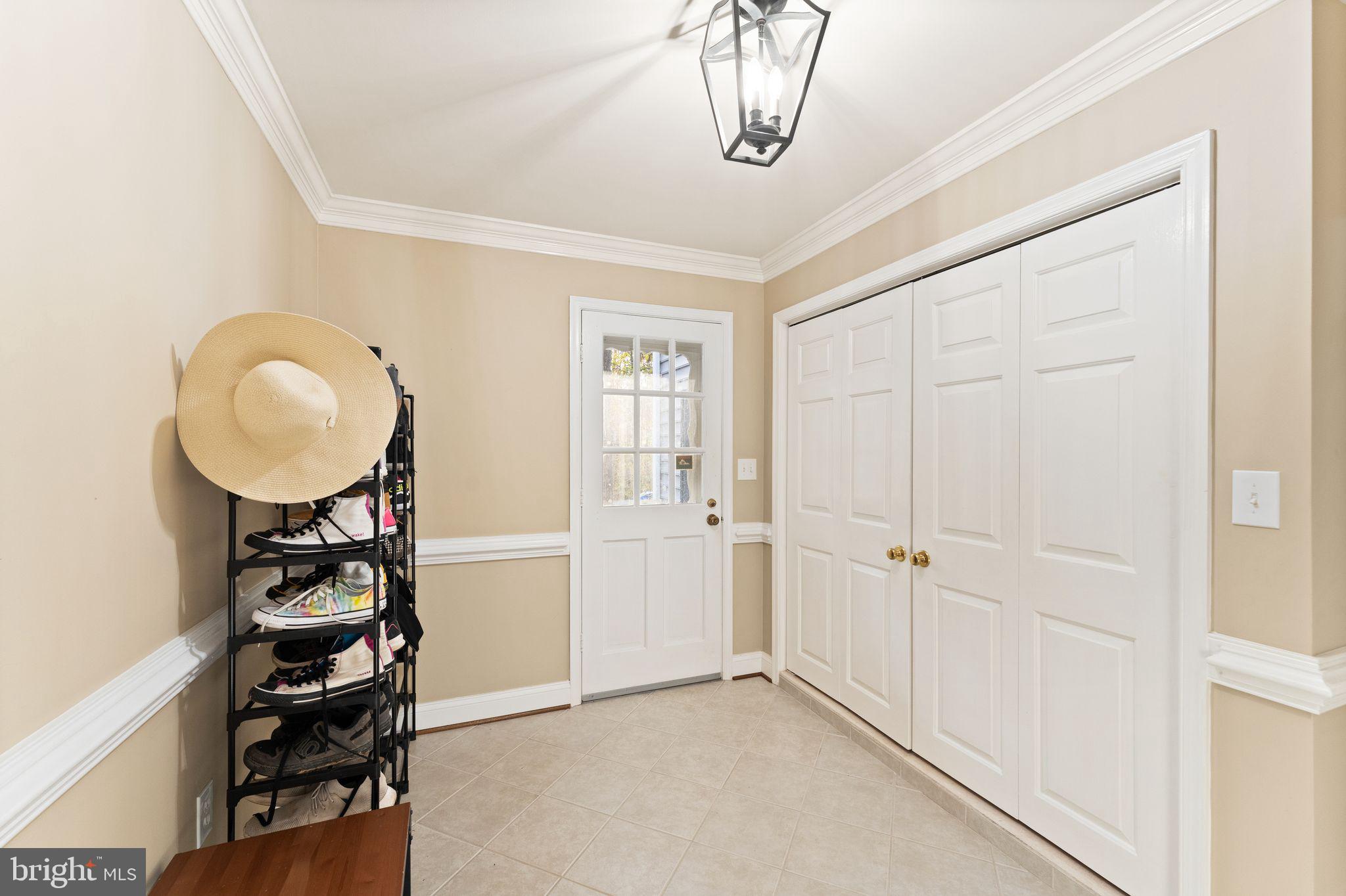 8084 Counselor ROAD