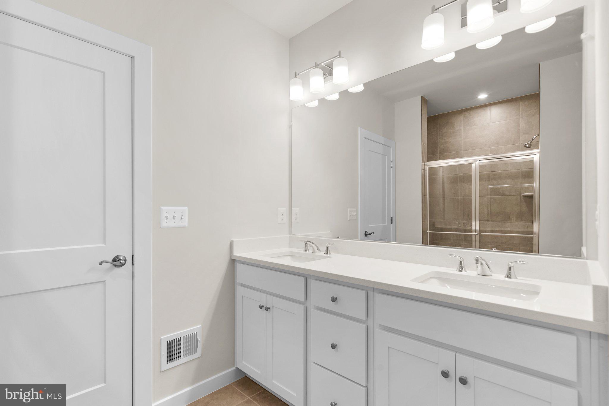 614 Percy PLACE Unit: A