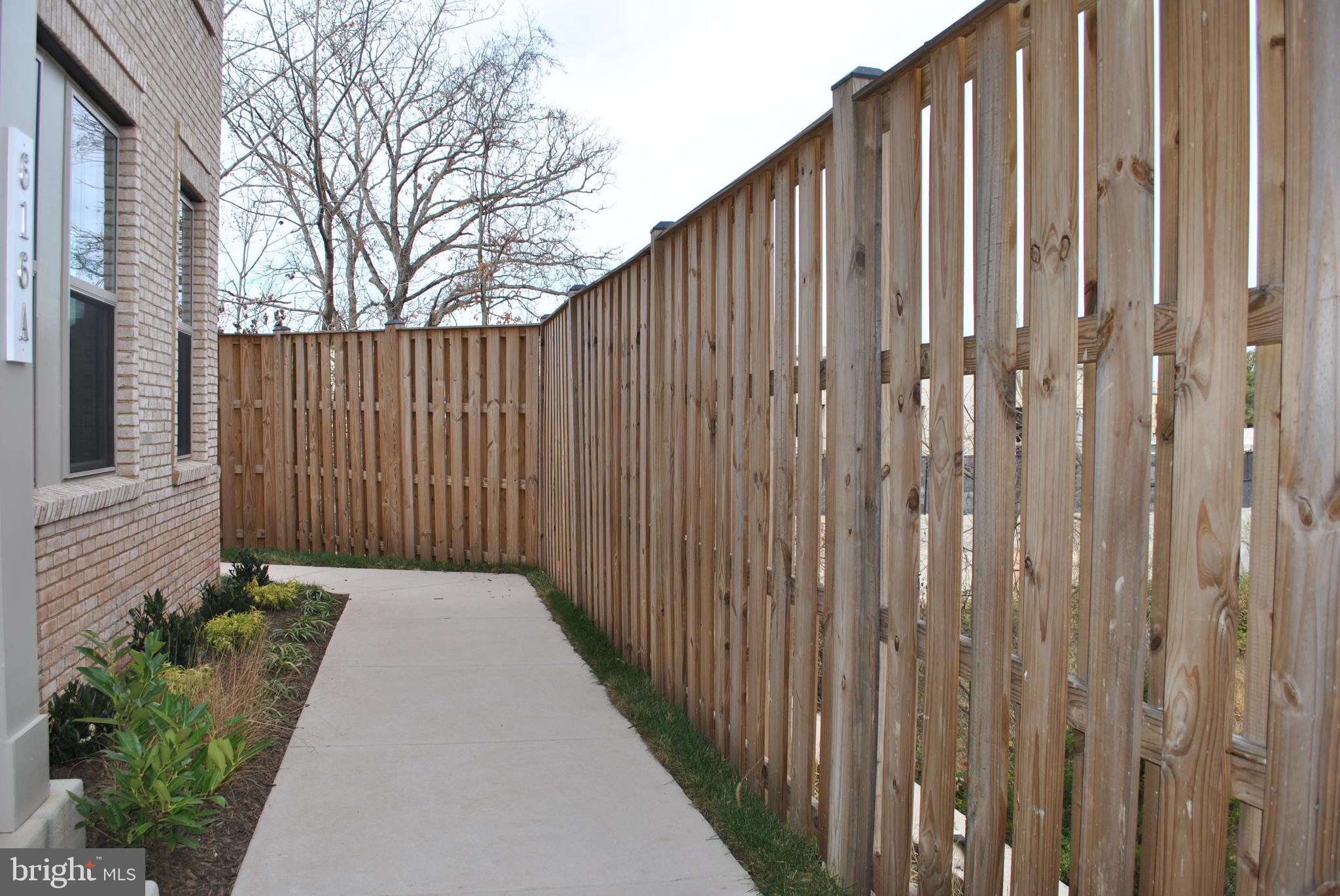 614 Percy PLACE Unit: A