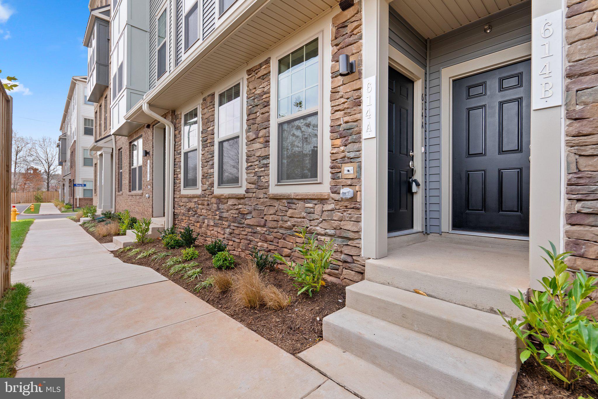 614 Percy PLACE Unit: A