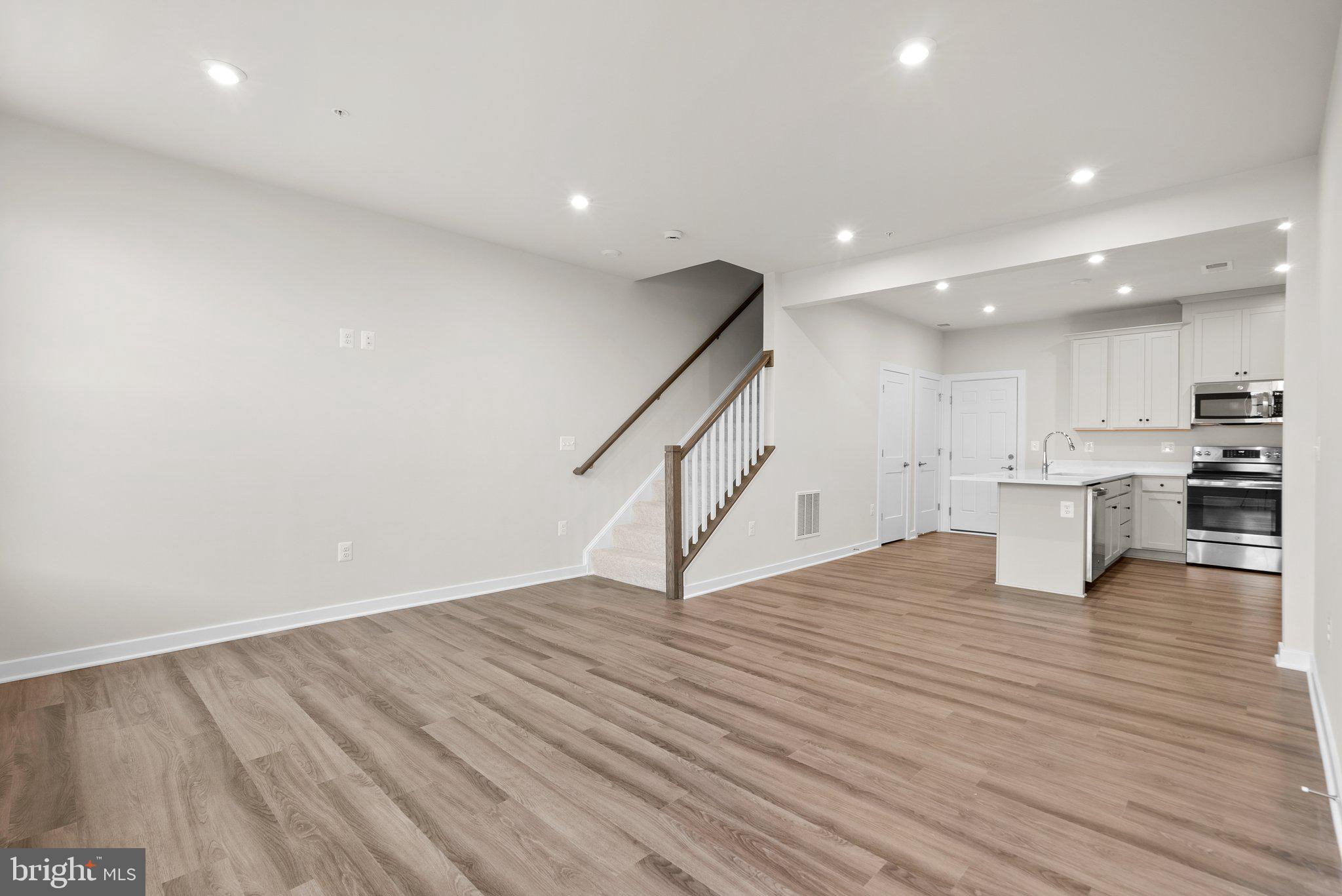 614 Percy PLACE Unit: A