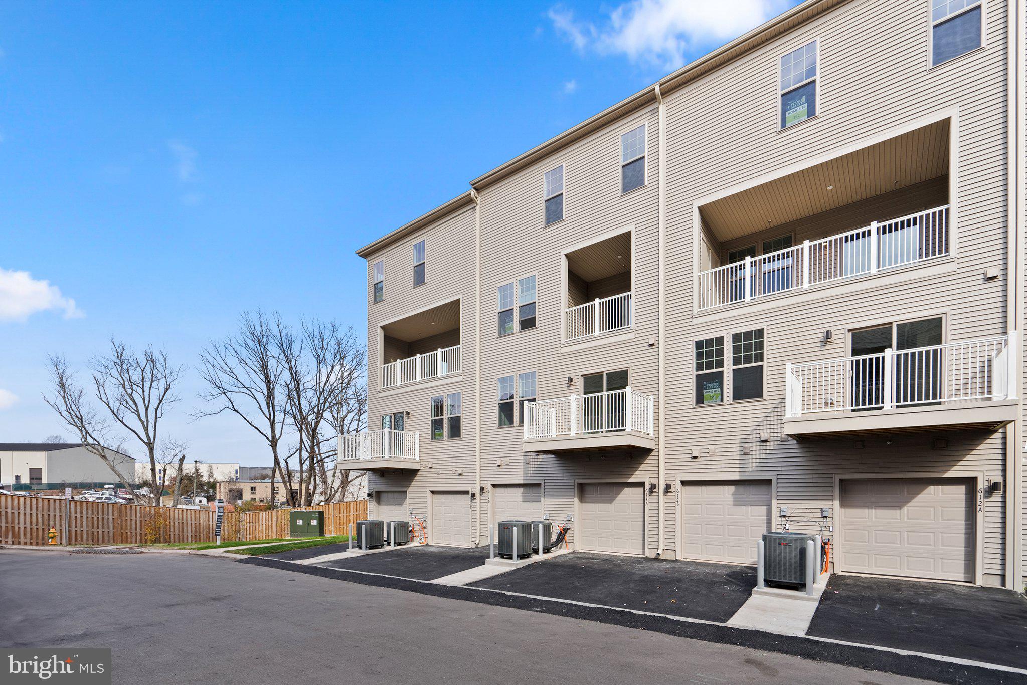 614 Percy PLACE Unit: A