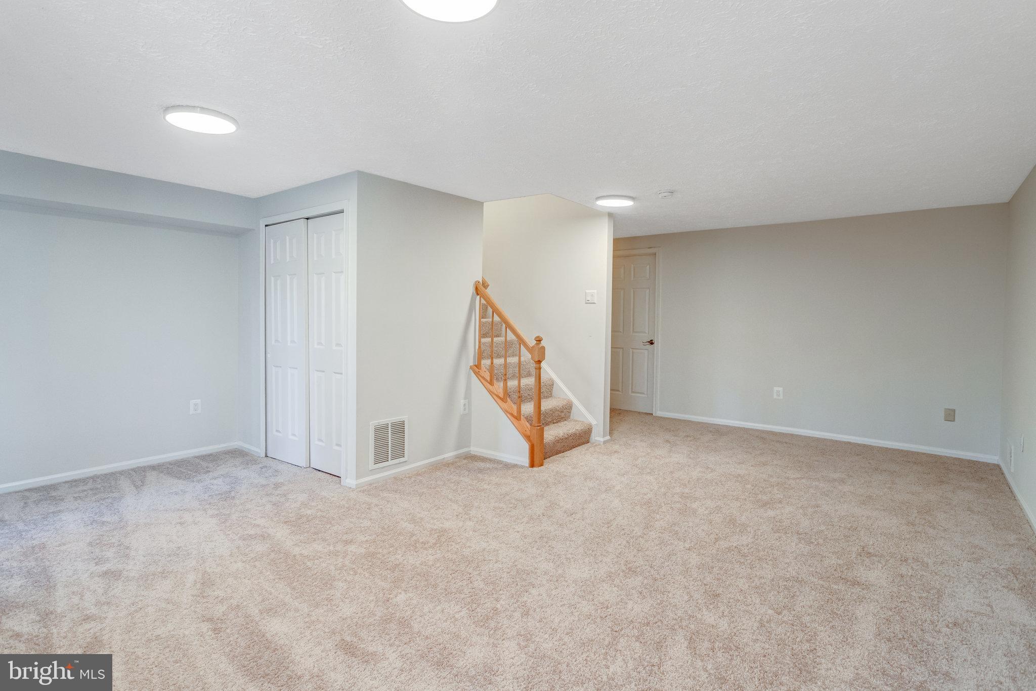 3301 Weymouth COURT