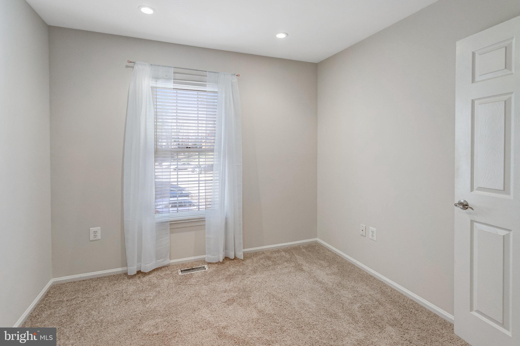 3301 Weymouth COURT
