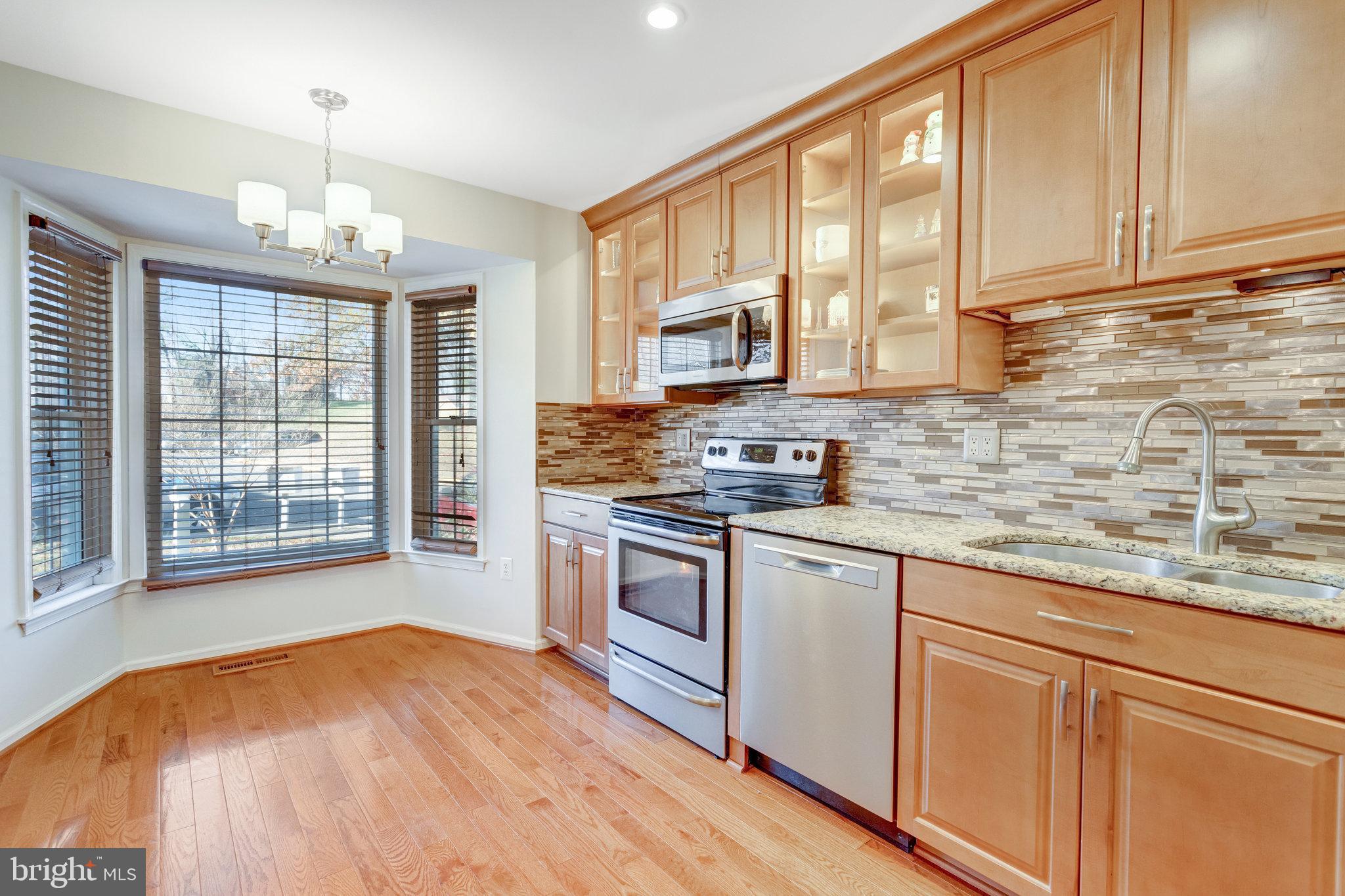 3301 Weymouth COURT