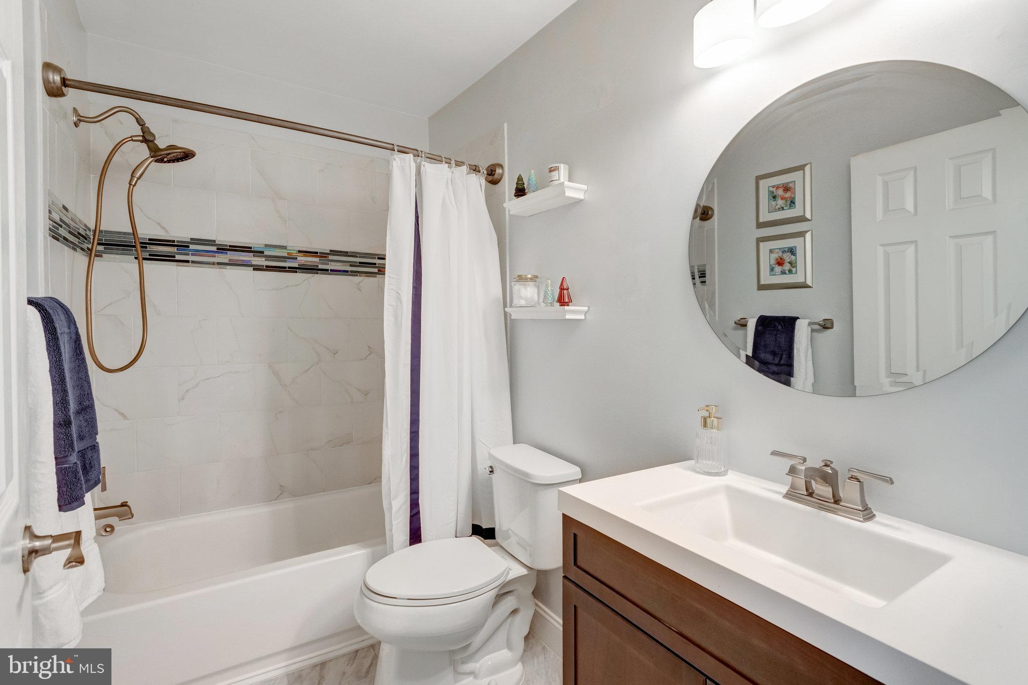 3301 Weymouth COURT