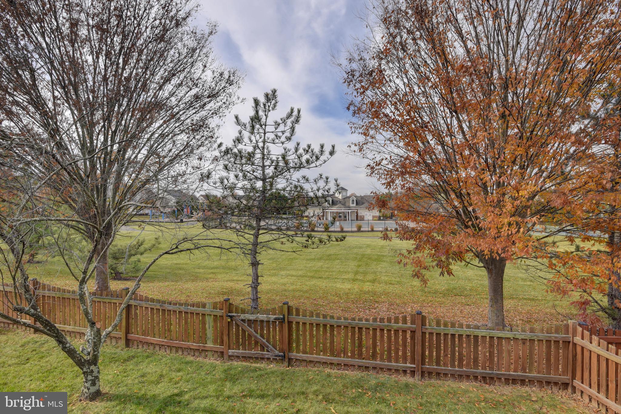 11954 Molly Pitcher CIRCLE