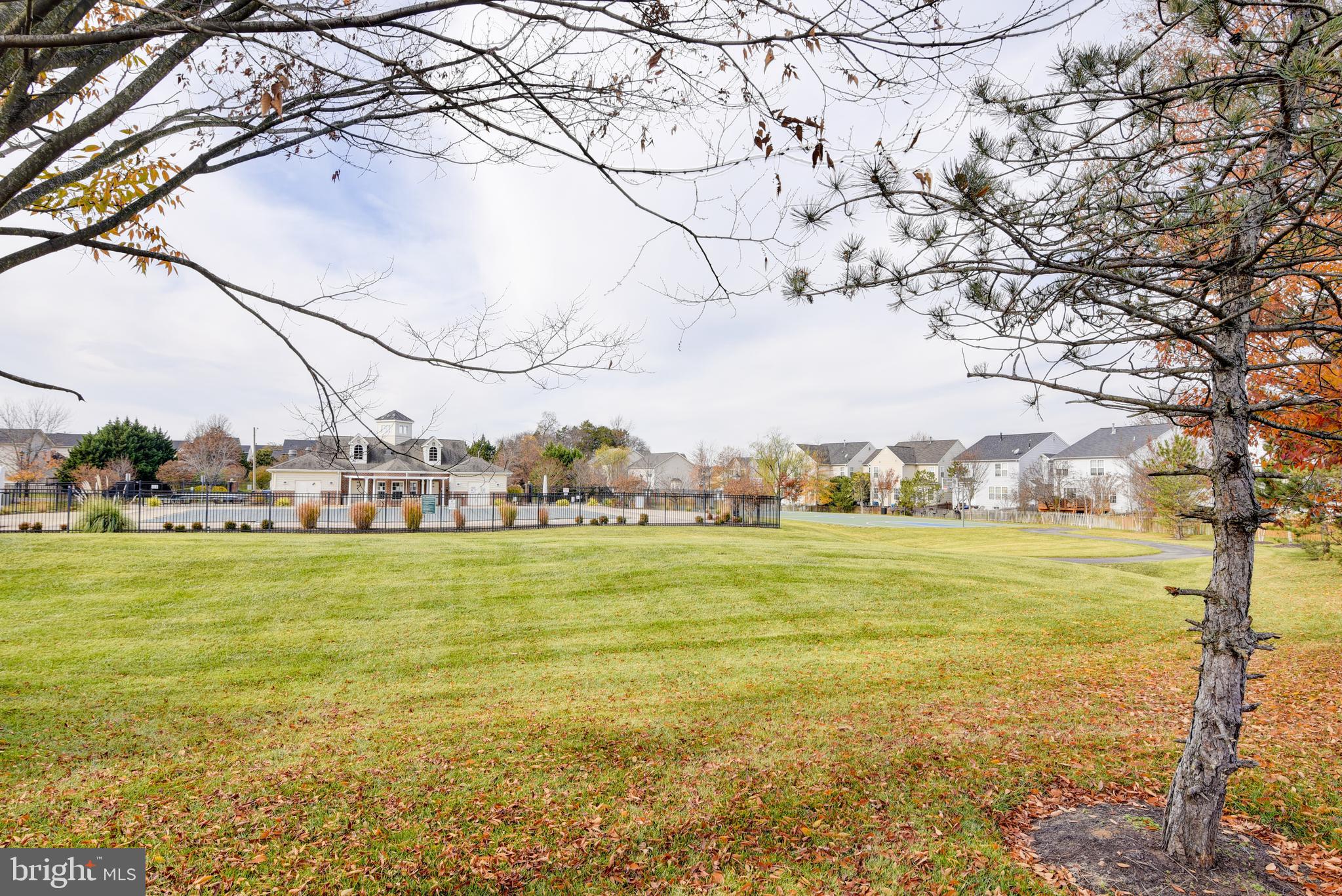 11954 Molly Pitcher CIRCLE