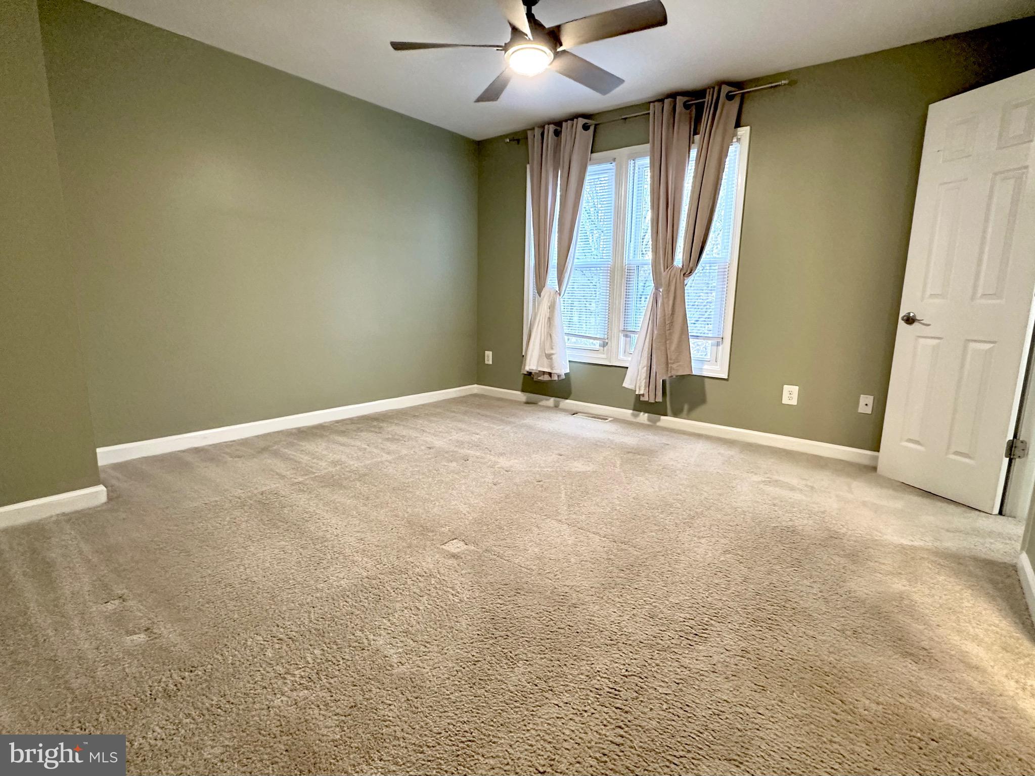 3821 Wagon Wheel LANE