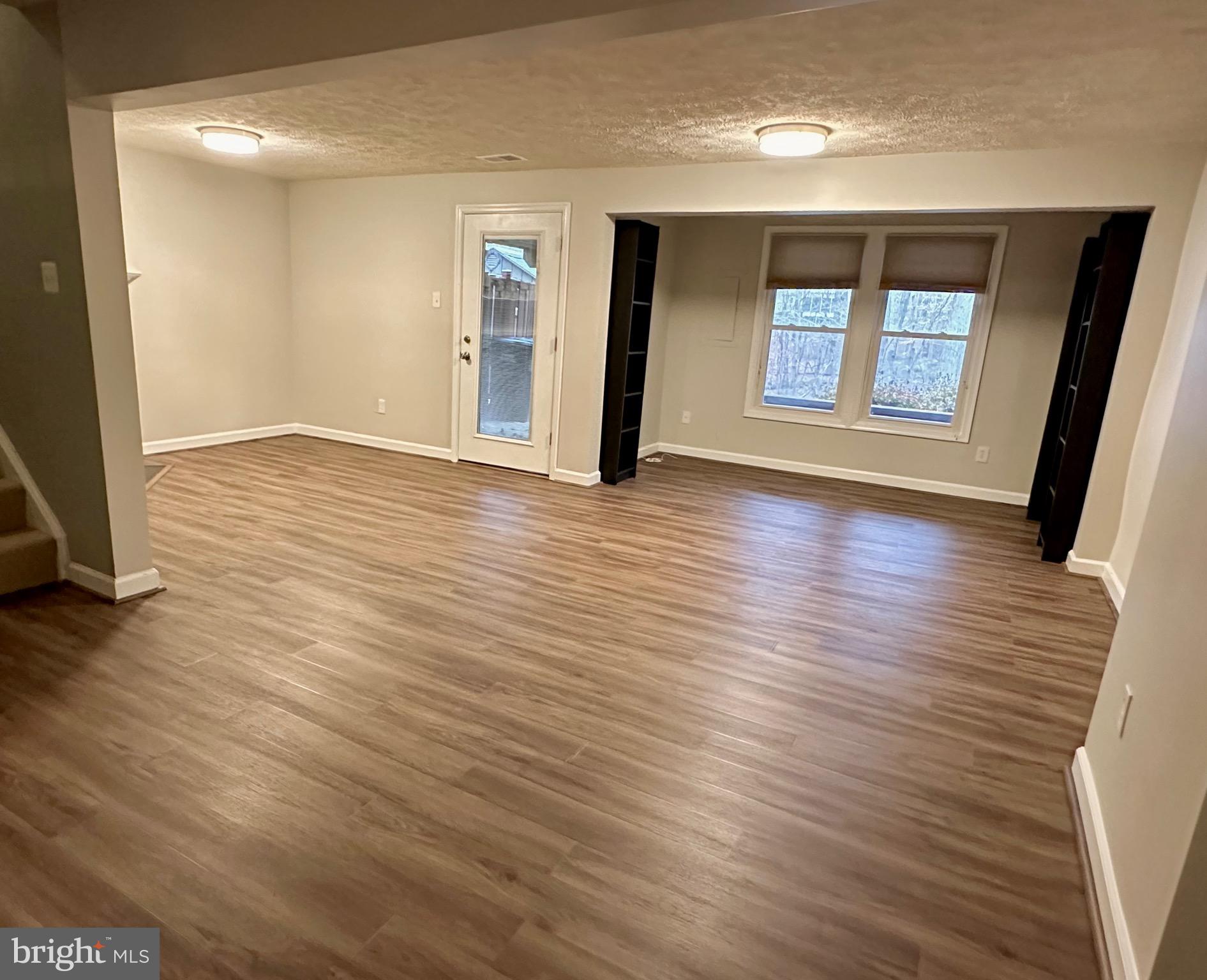 3821 Wagon Wheel LANE