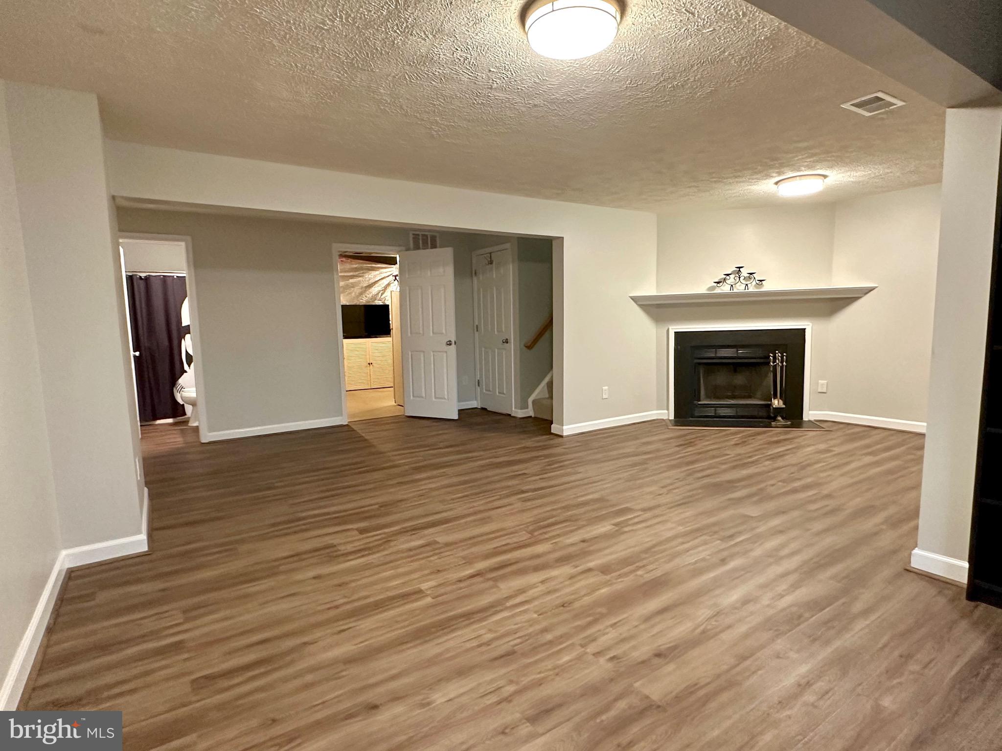3821 Wagon Wheel LANE
