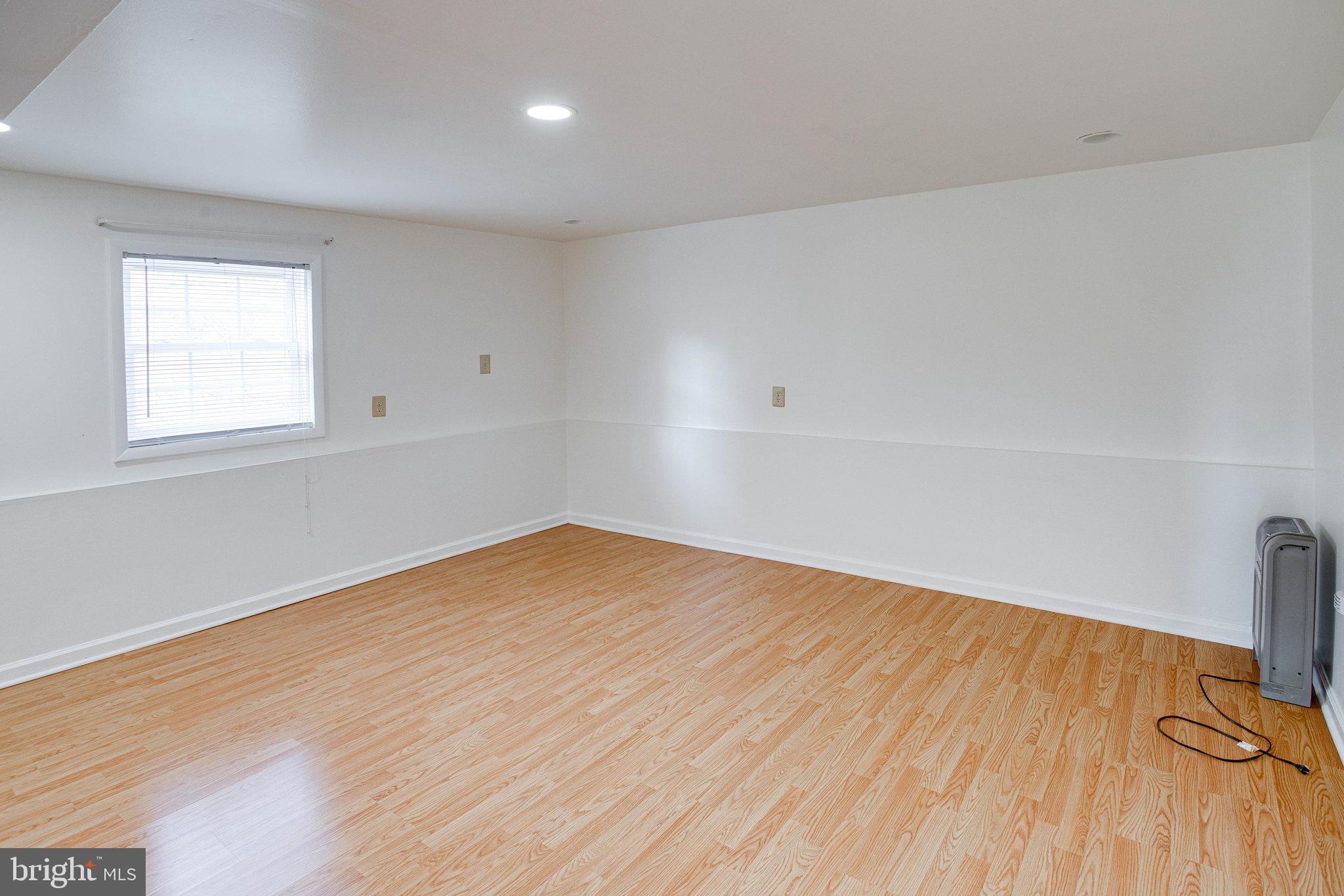 4988 Landover COURT