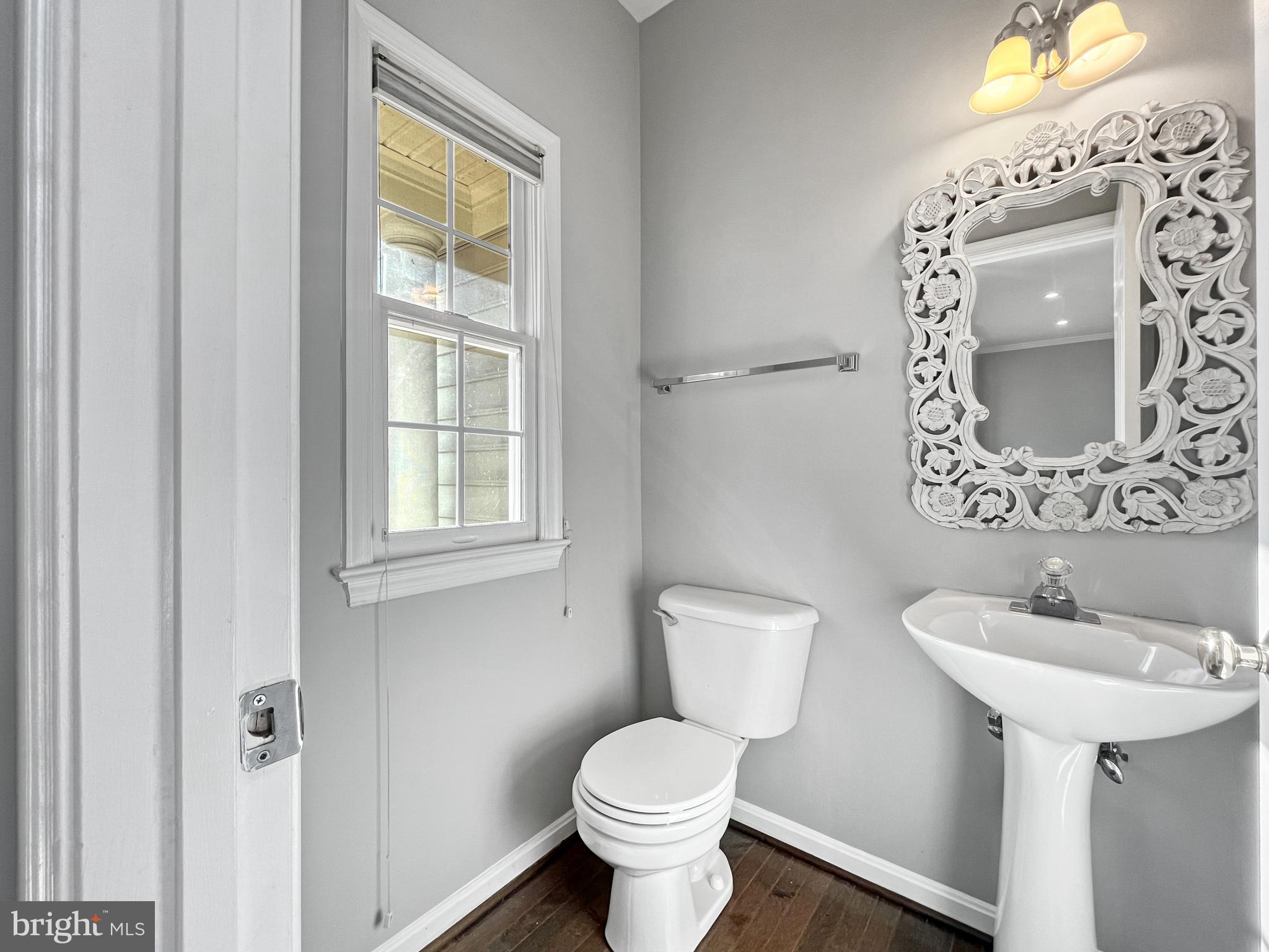 214 W Locust STREET