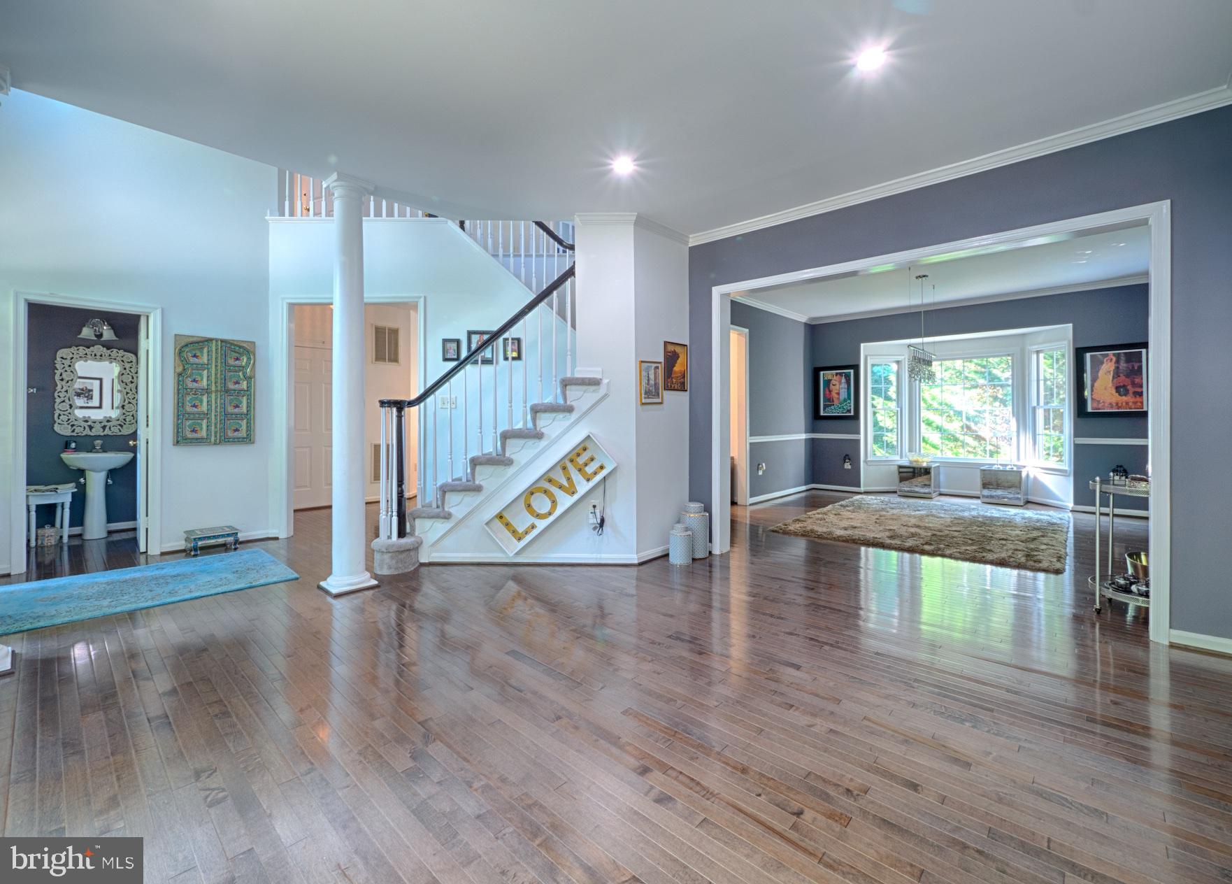 214 W Locust STREET