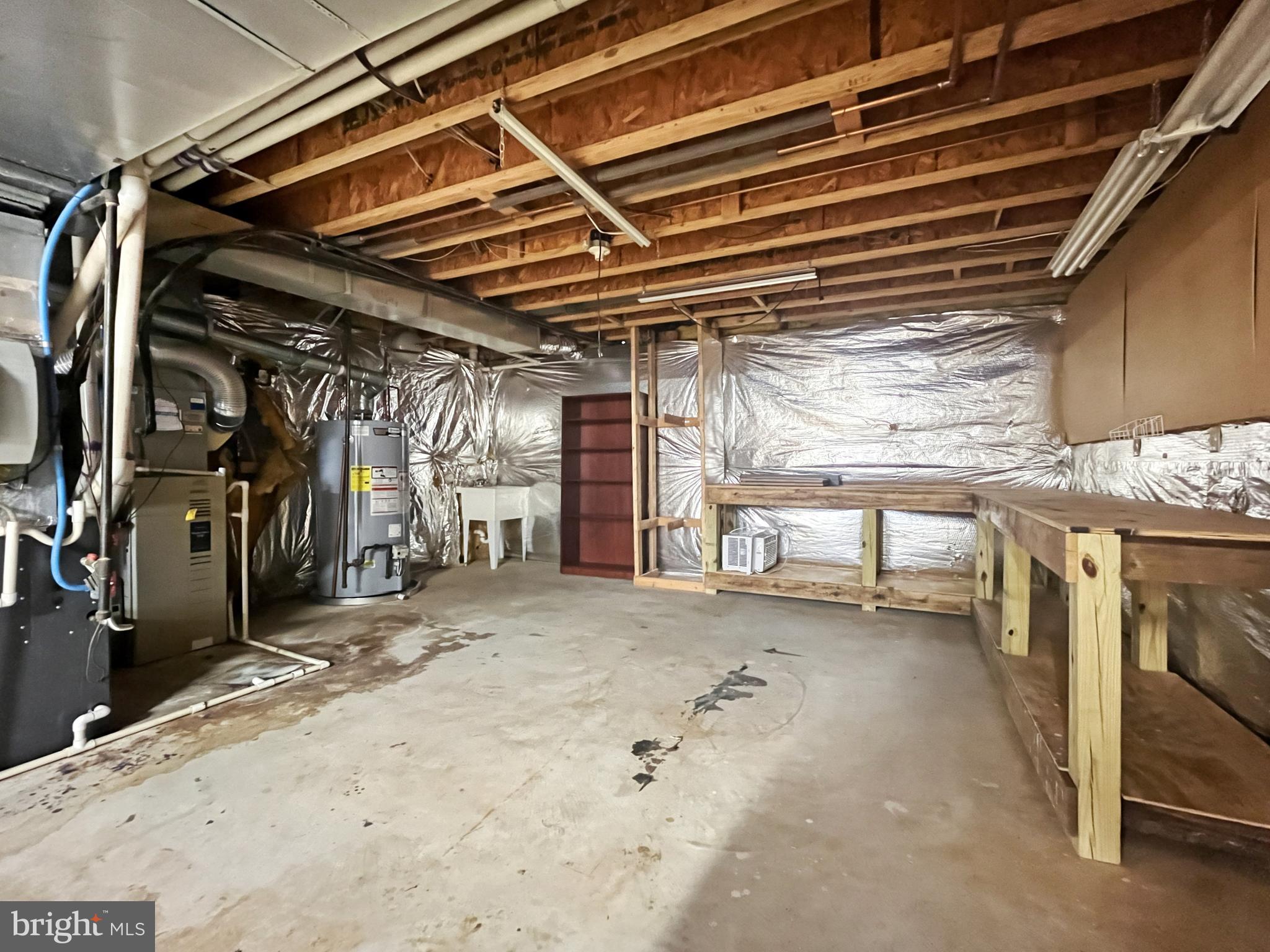 214 W Locust STREET