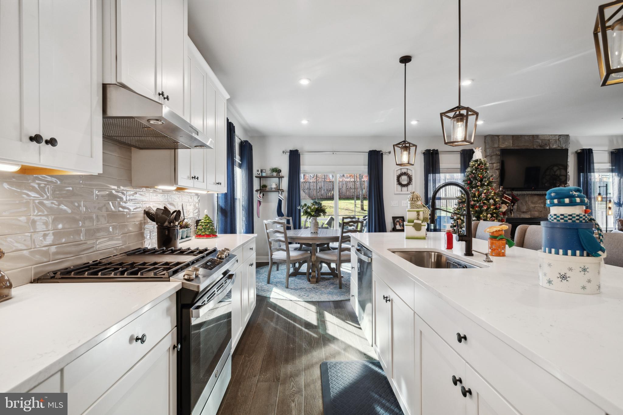 15179 Haymarket Landing DRIVE