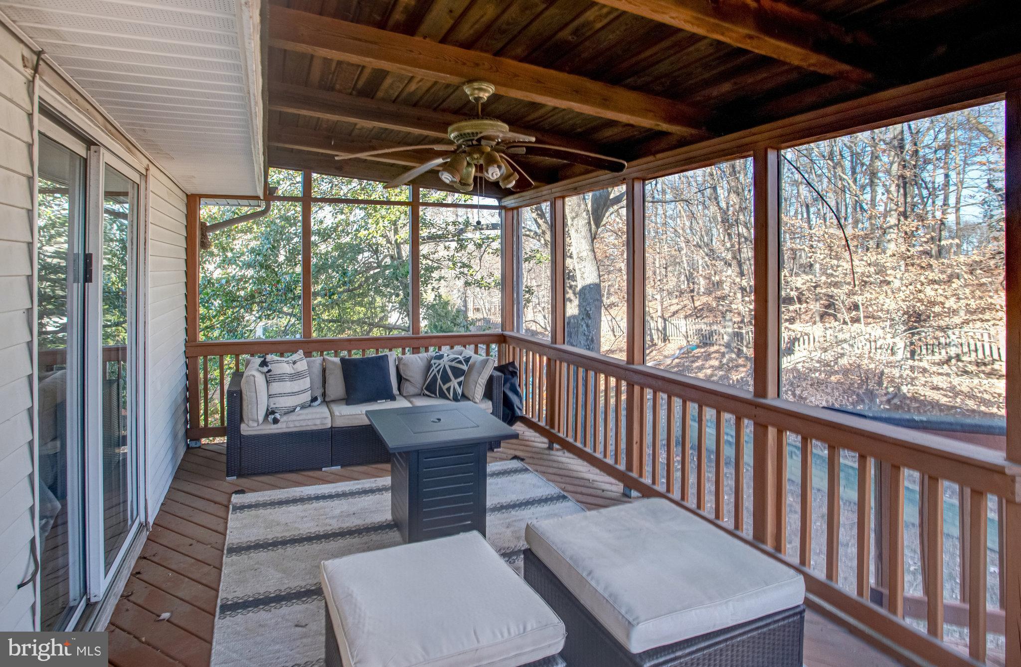 2492 Fraser COURT