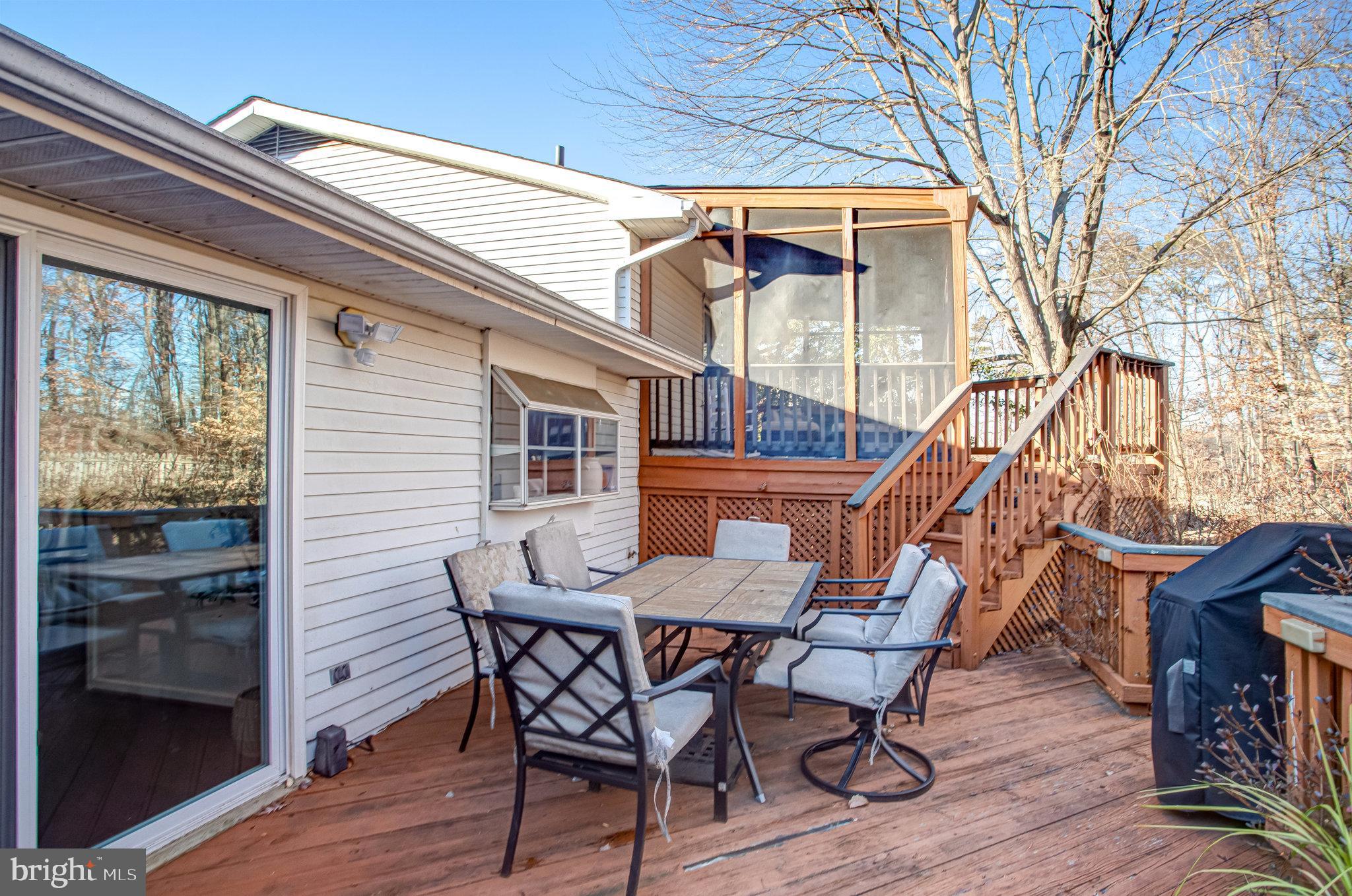 2492 Fraser COURT