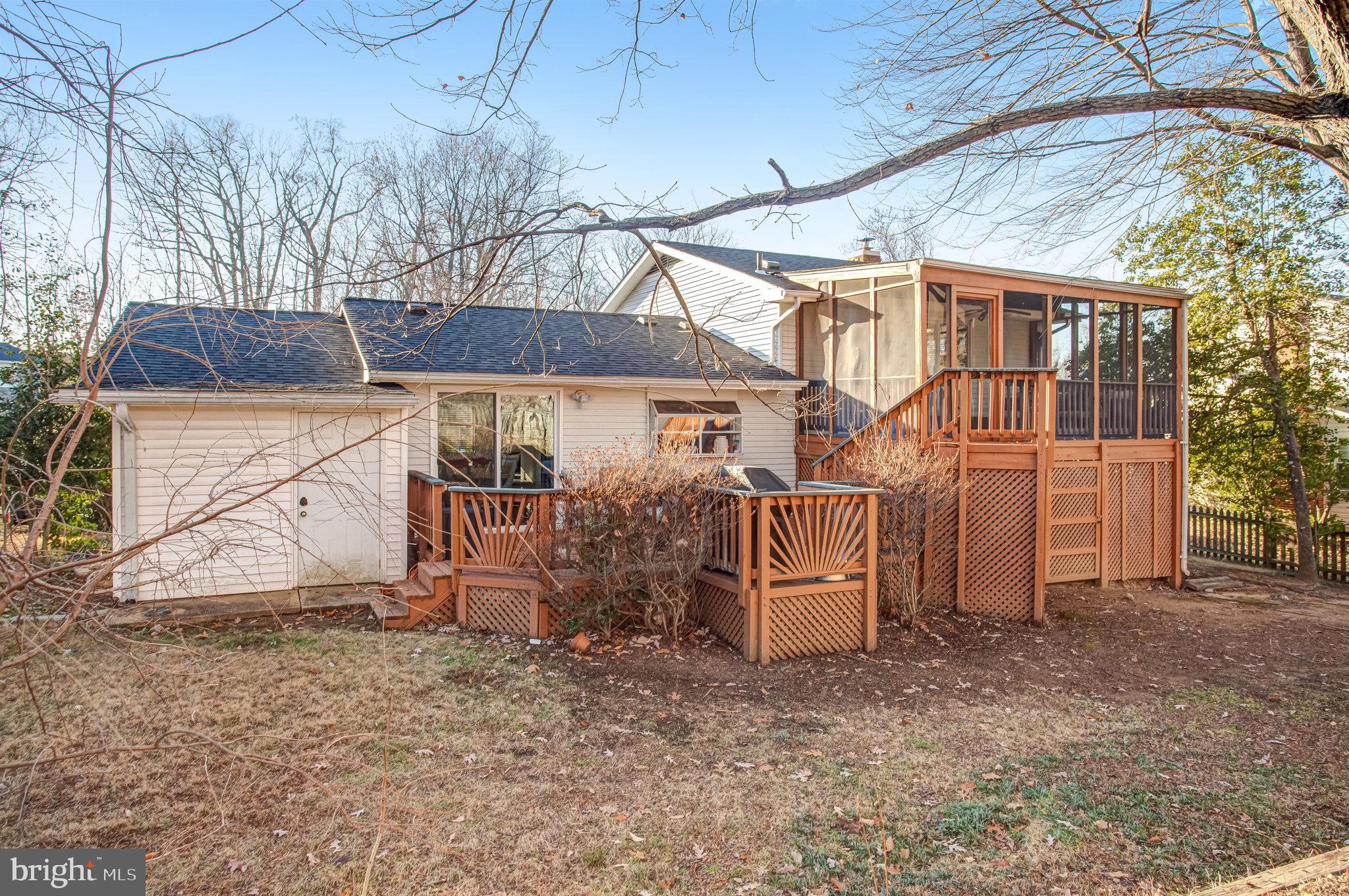 2492 Fraser COURT
