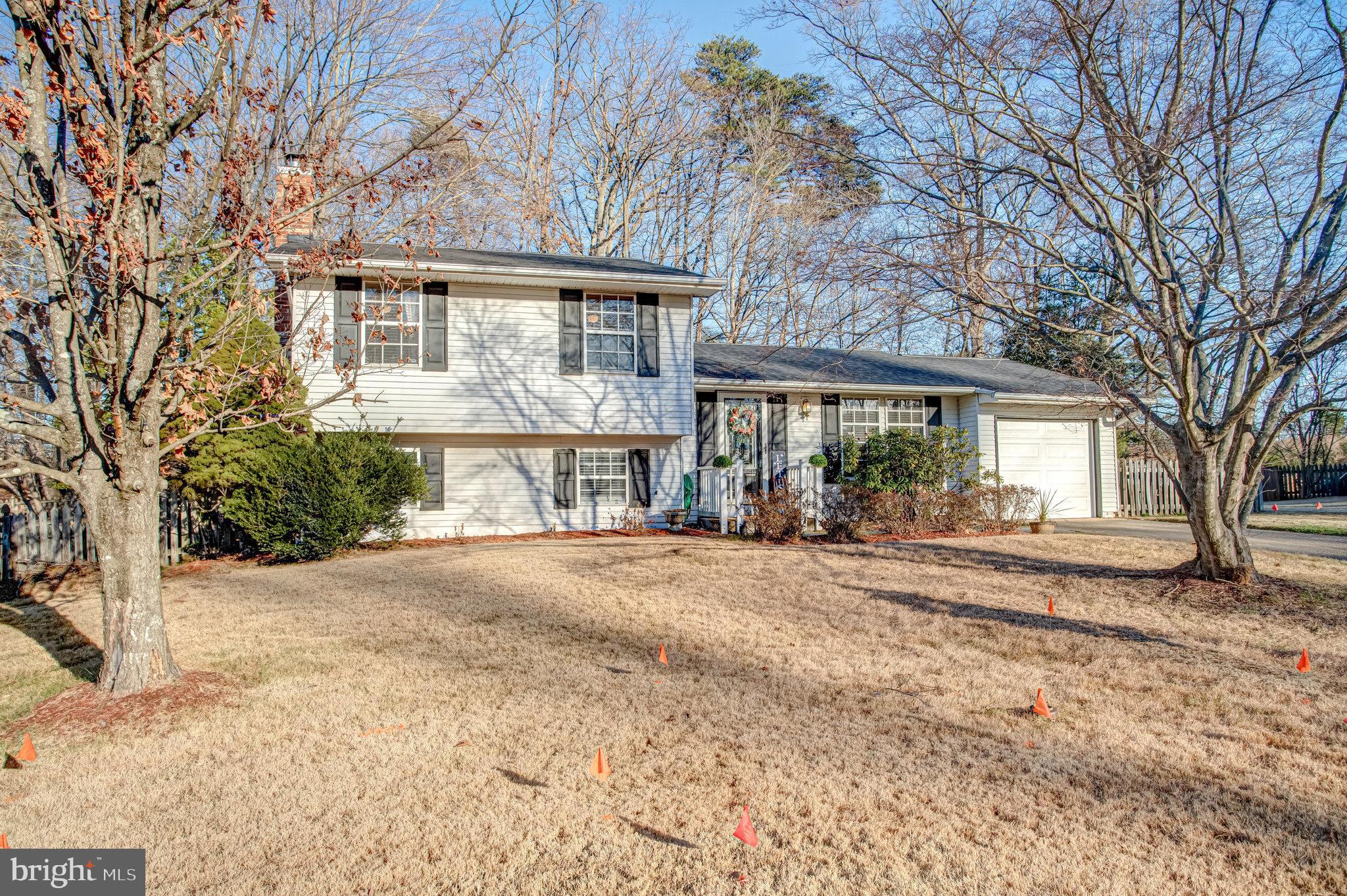 2492 Fraser COURT