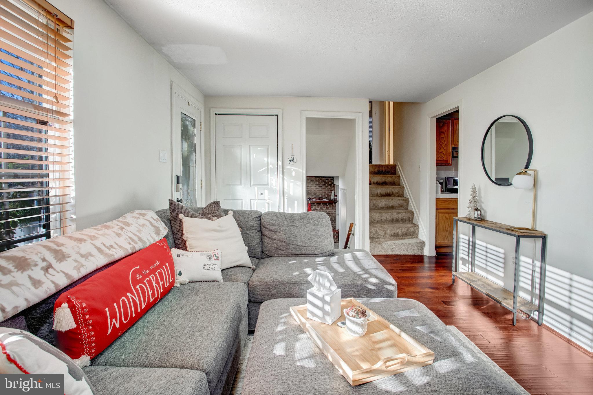 2492 Fraser COURT