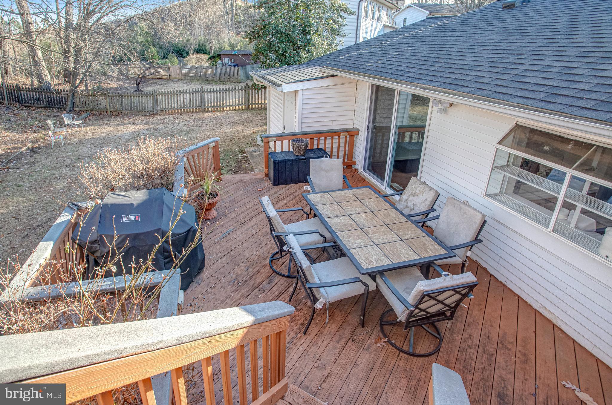 2492 Fraser COURT