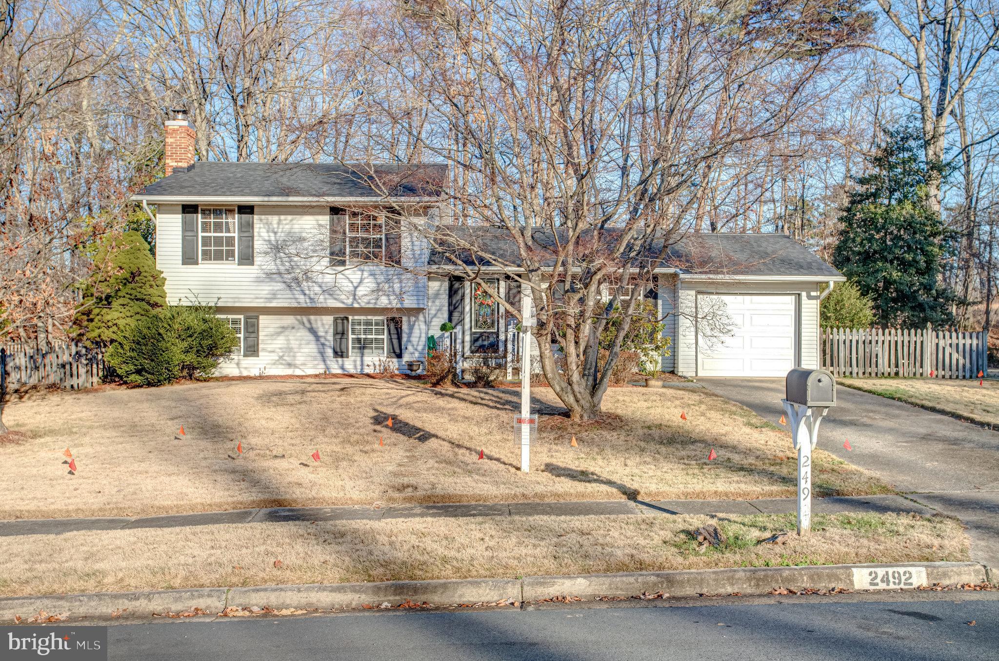 2492 Fraser COURT