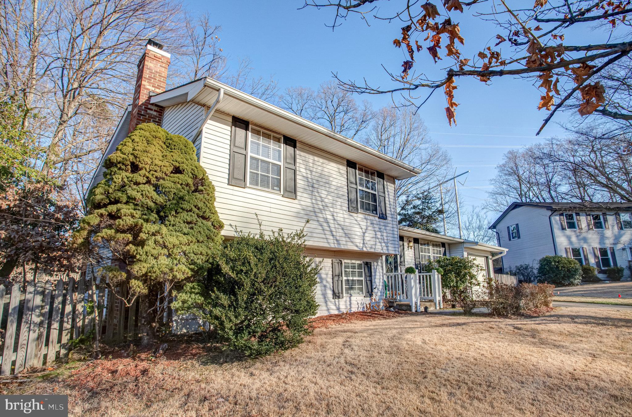 2492 Fraser COURT
