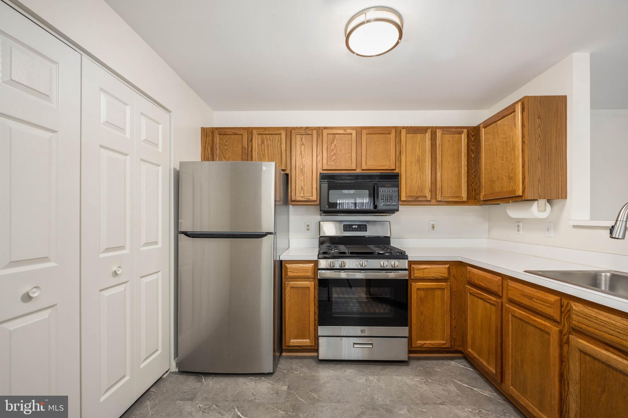 11005 Kinship COURT Unit: 301