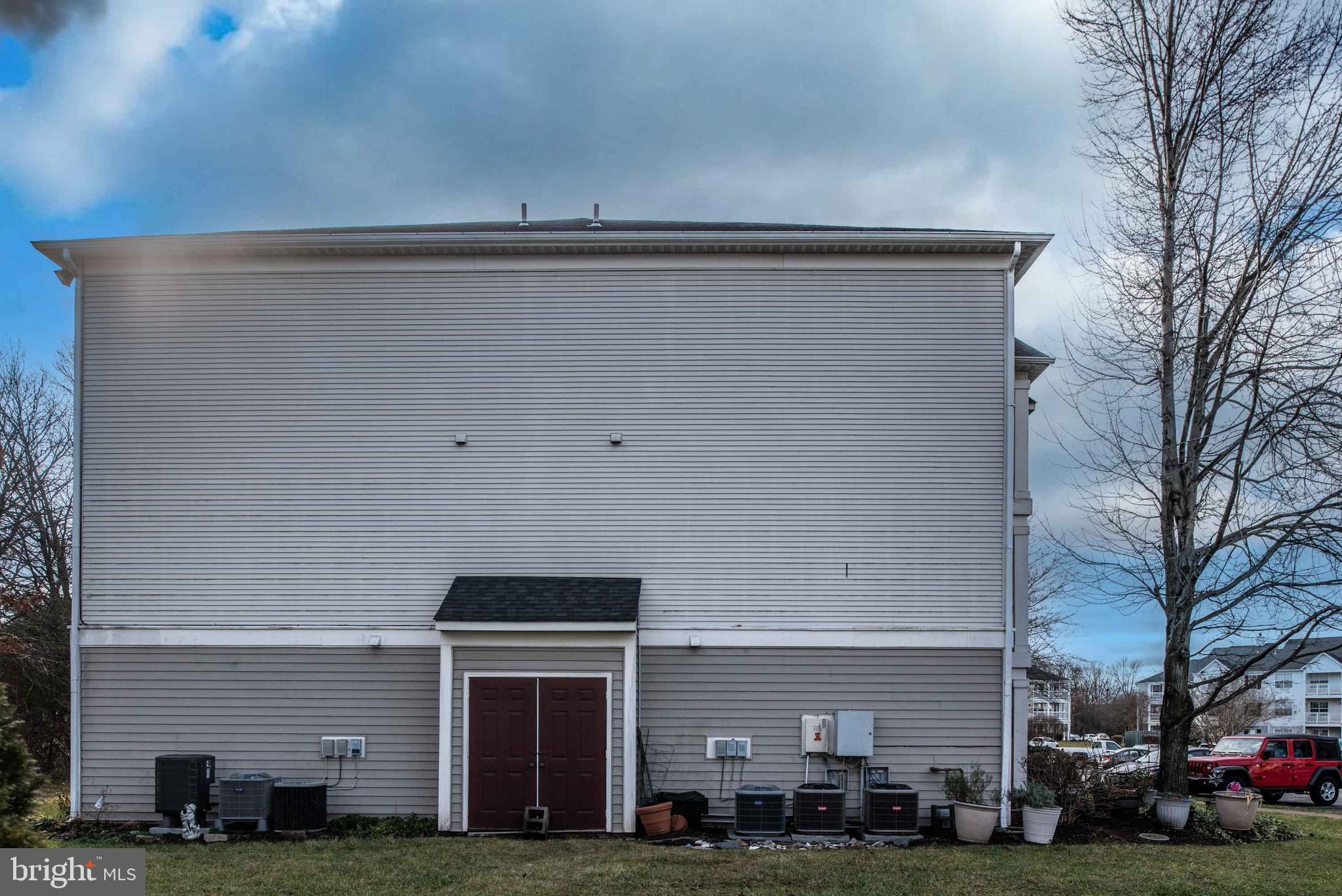 11005 Kinship COURT Unit: 301