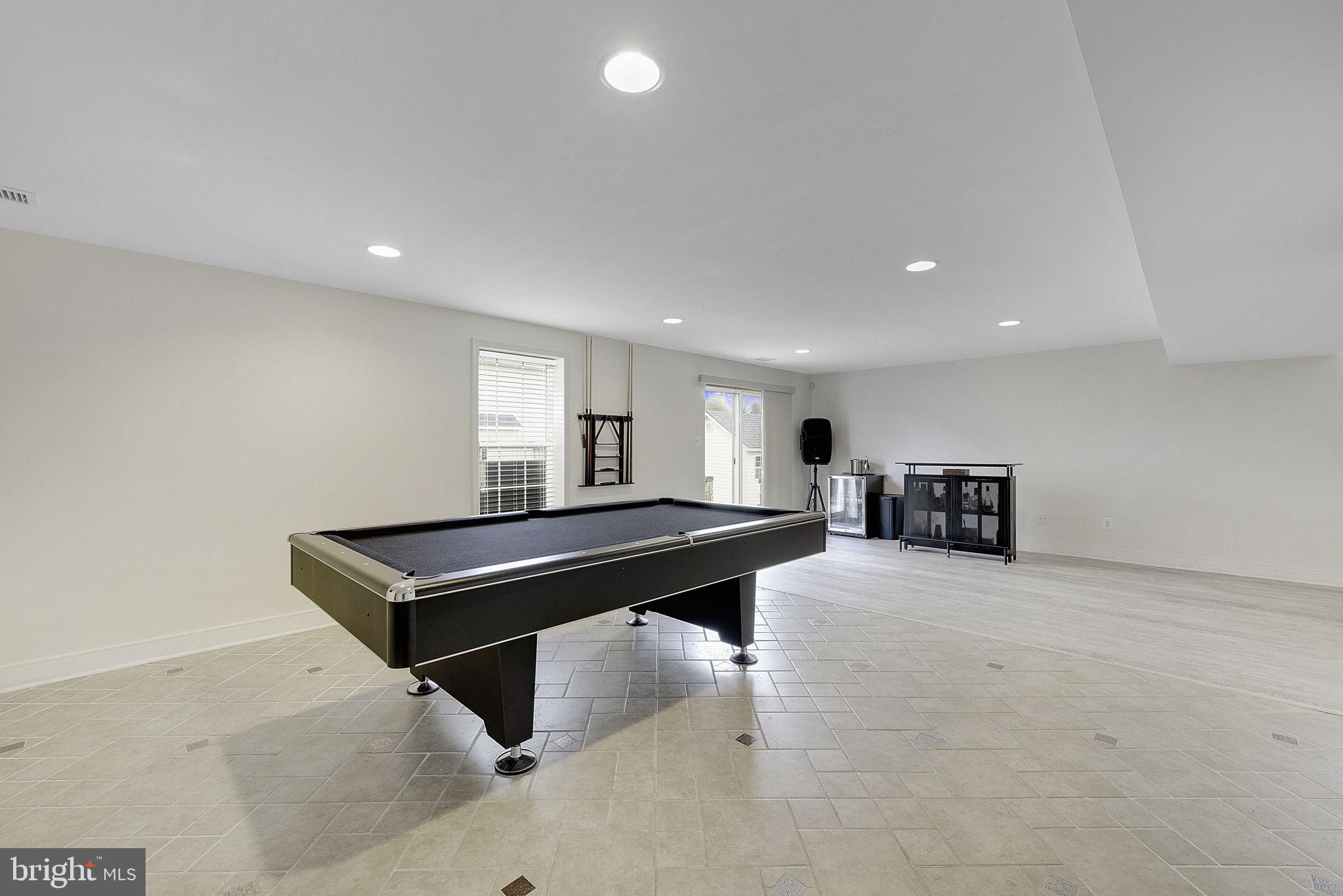 5703 Caribbean COURT
