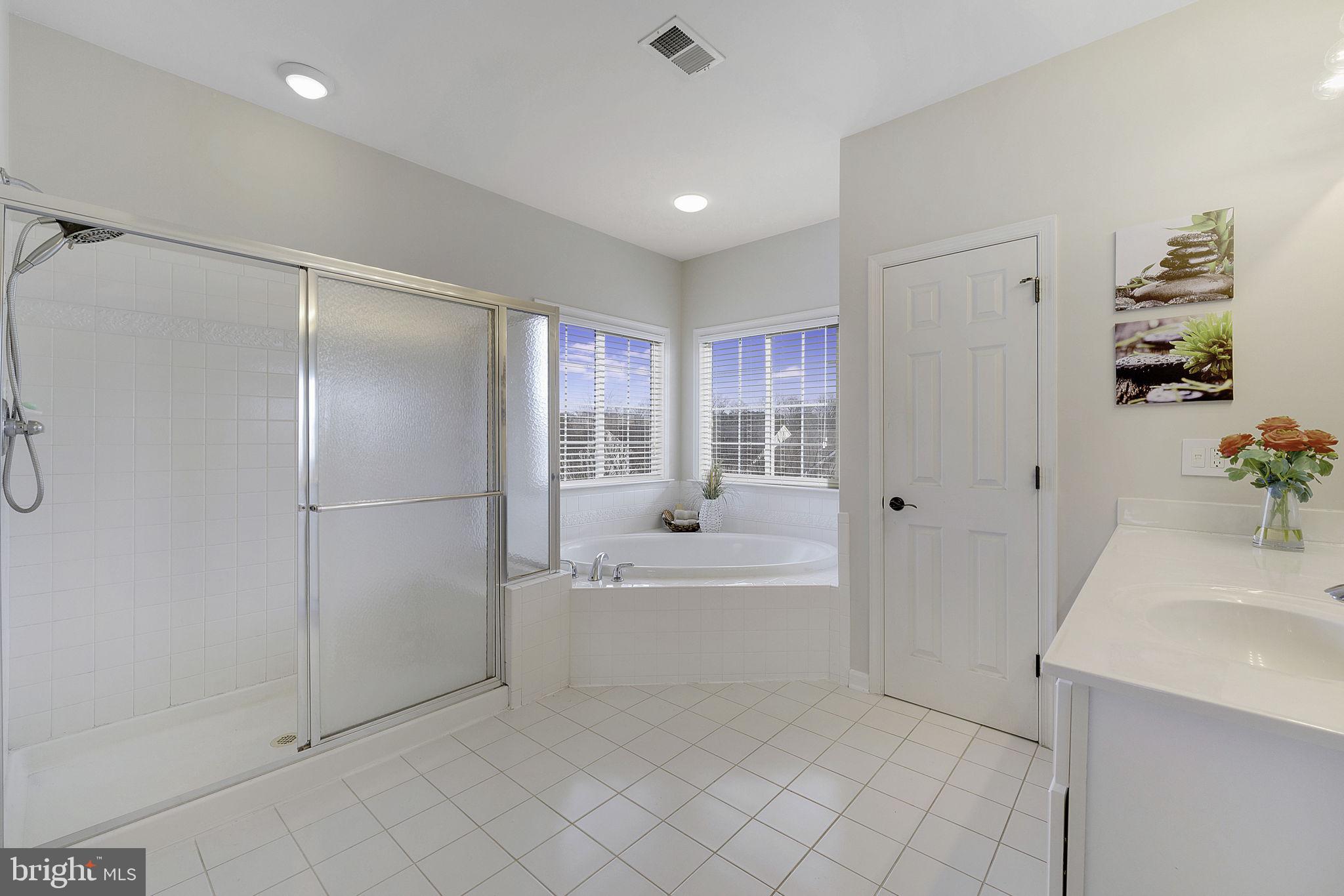 5703 Caribbean COURT